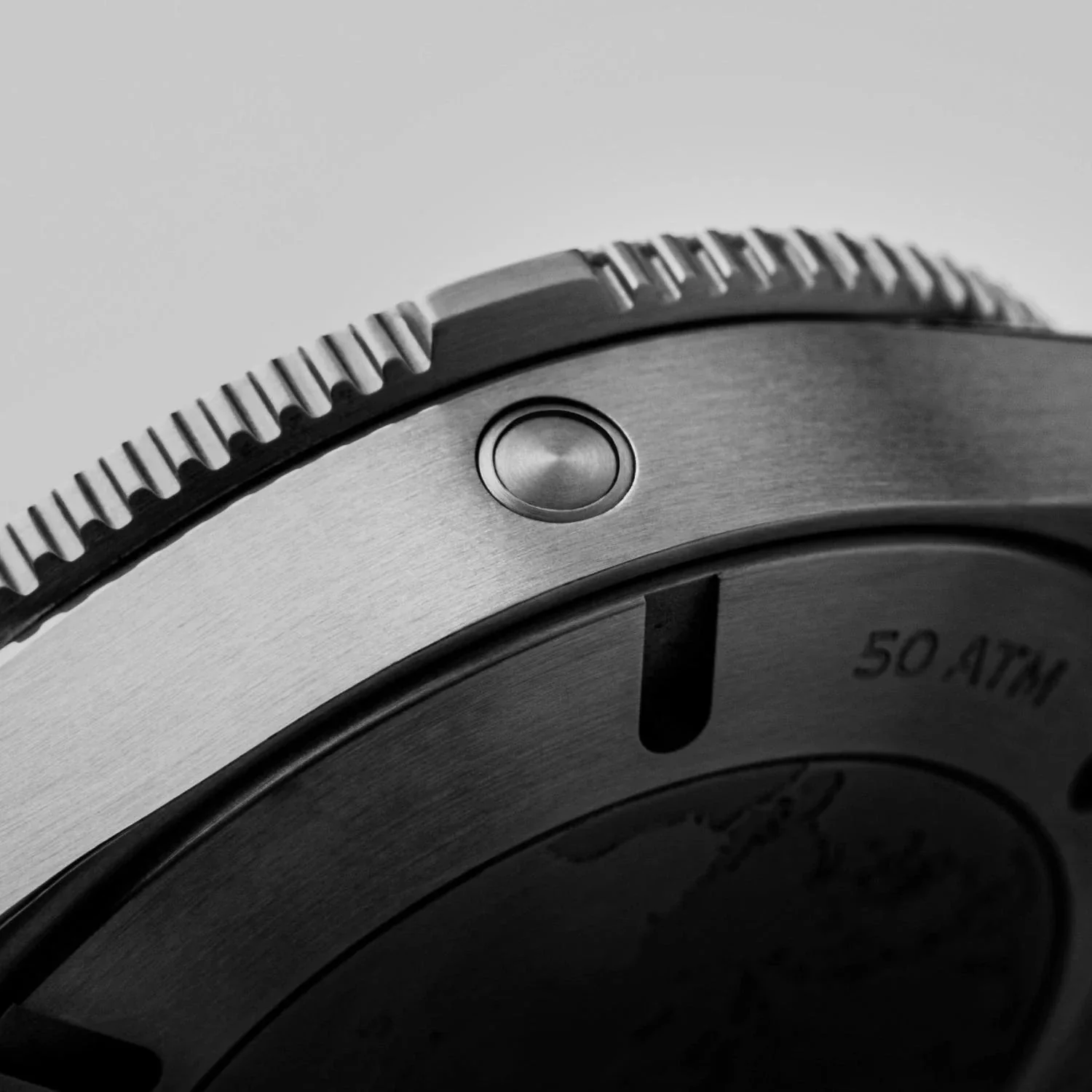 Bremont Supermarine 500M Polar White Limited Edition Automatic Watch SM43-DT-BKCER-WH-N-S - Image 8
