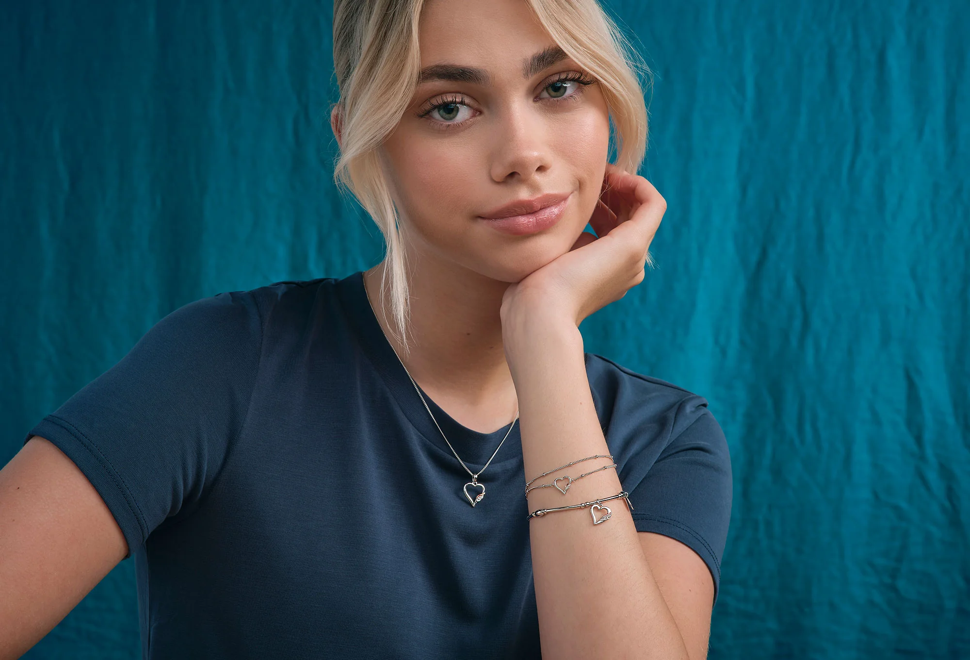 Clogau Past Present FutureĀ® Sterling Silver Heart Affinity Bracelet with Topaz - Image 2