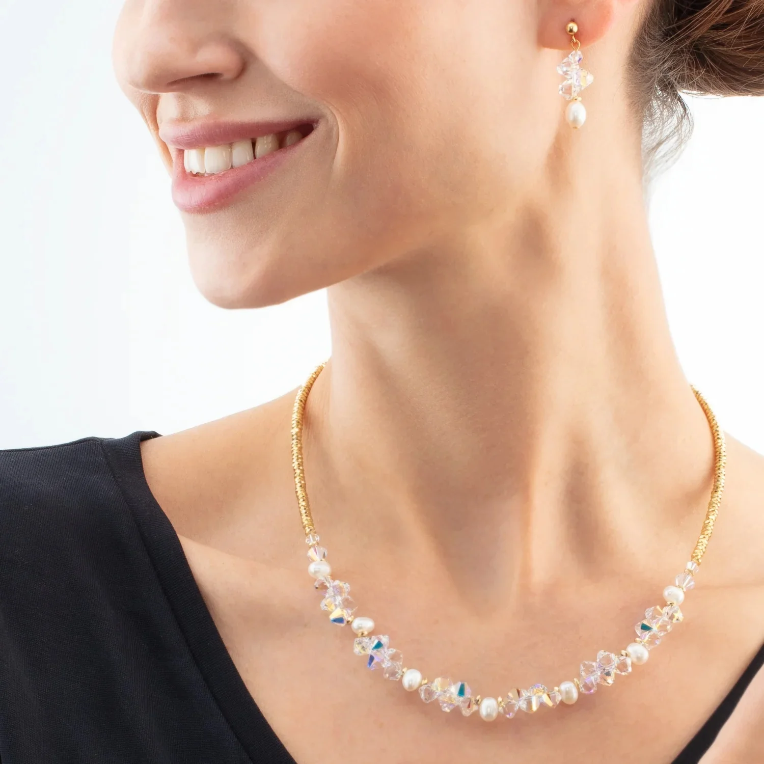 Coeur de Lion Dancing Crystals & Pearls Gold Necklace - Image 2