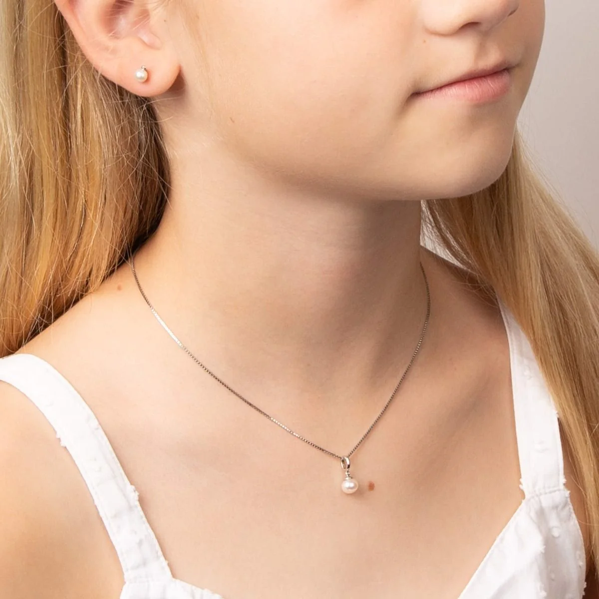 D for Diamond Pearl Stud Earrings - Image 4