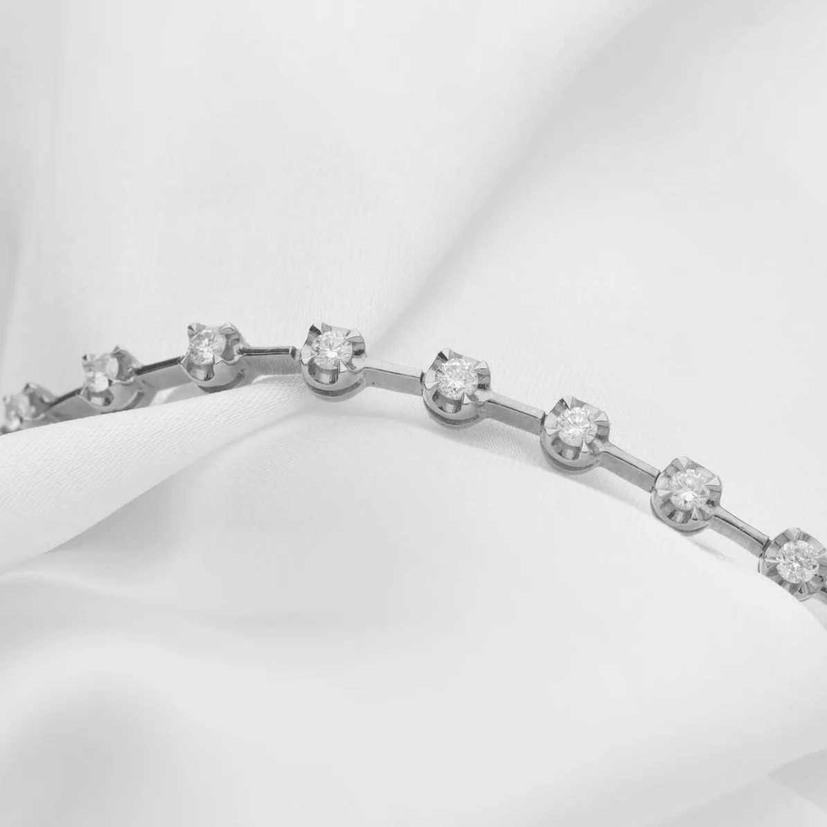 Diamond 1.00ct 18ct White Gold Line Bracelet - Image 2
