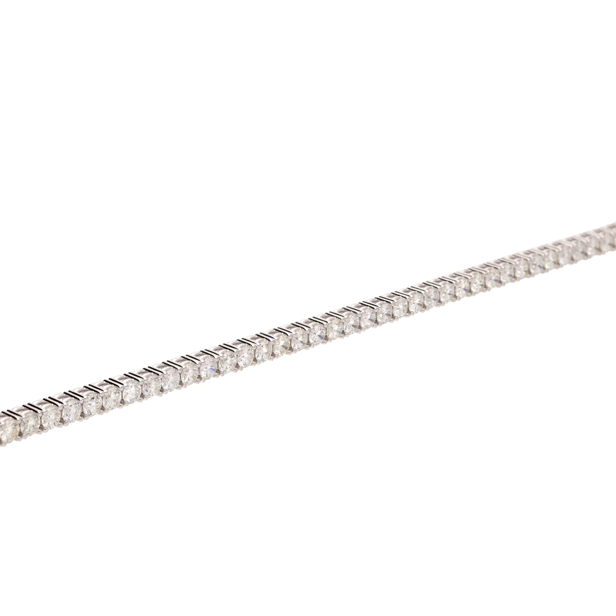 Diamond 5.67ct 18ct White Gold Tennis Bracelet - Image 4