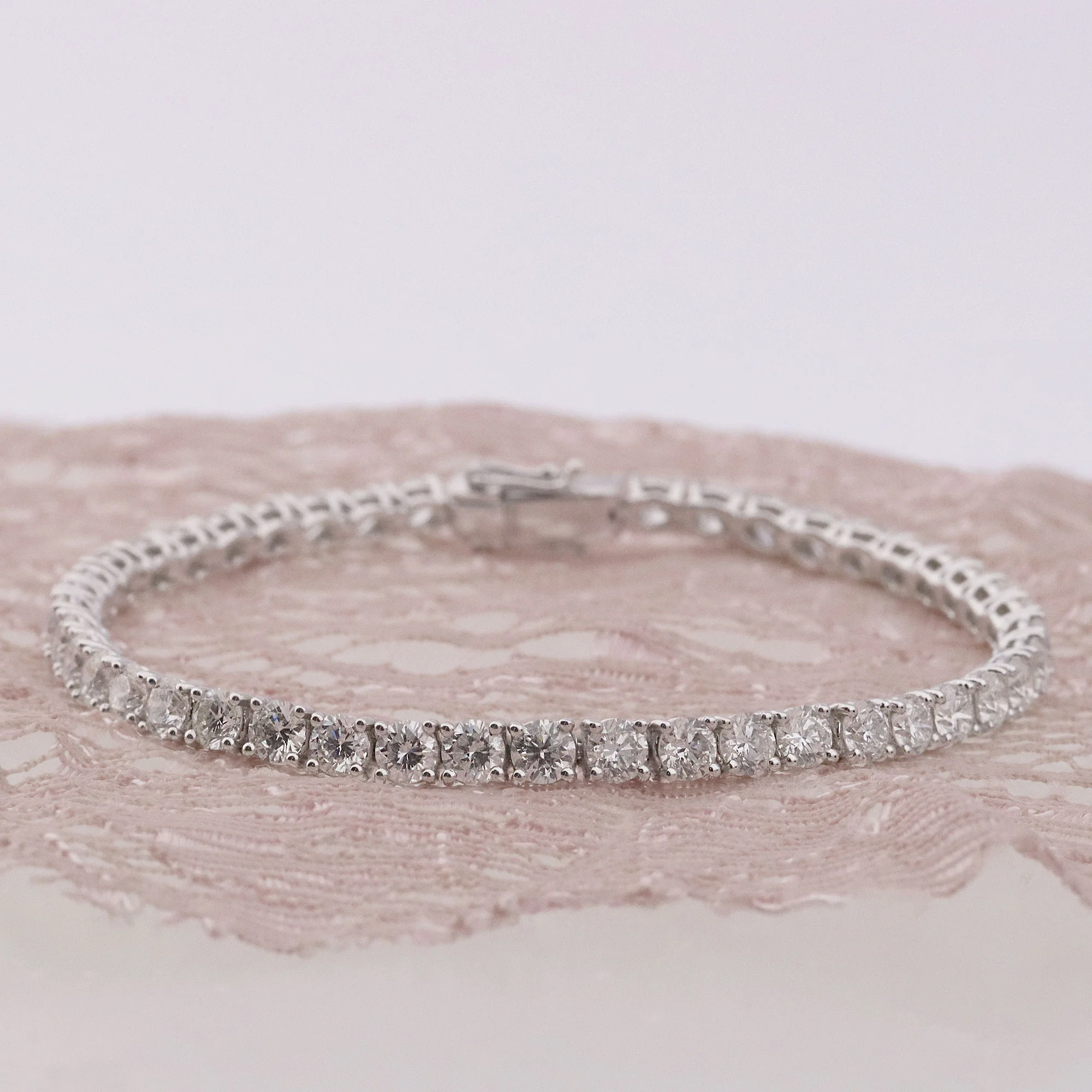 Diamond 8.70ct 18ct White Gold Line Bracelet - Image 3
