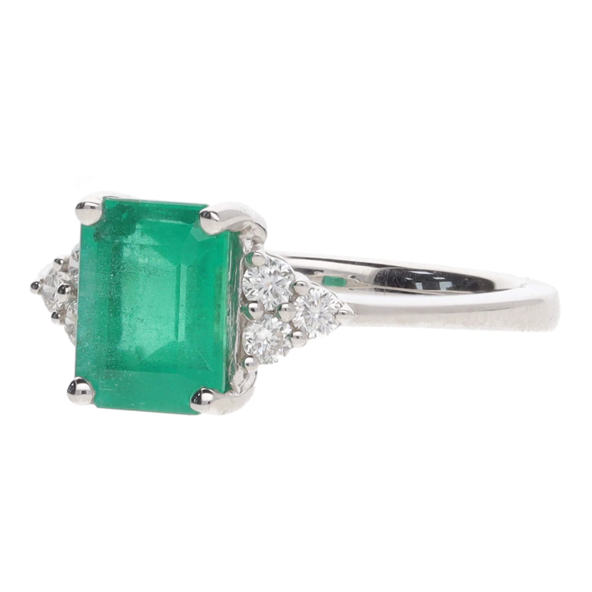 Emerald and Diamond 18ct White Gold Trefoil Ring - Image 4