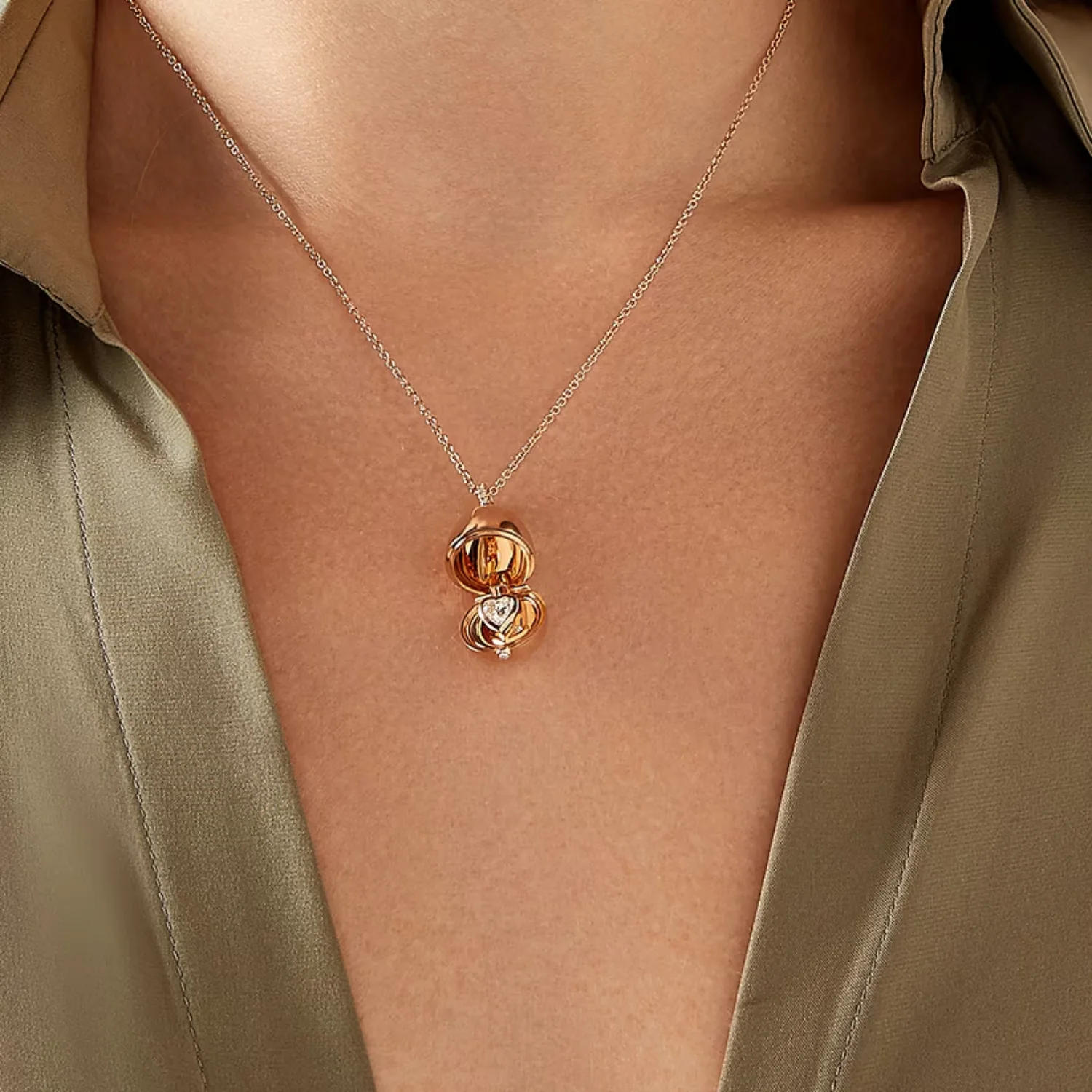 Fabergé Heritage Surprise Diamond Heart Pendant 18ct Rose Gold - Image 5