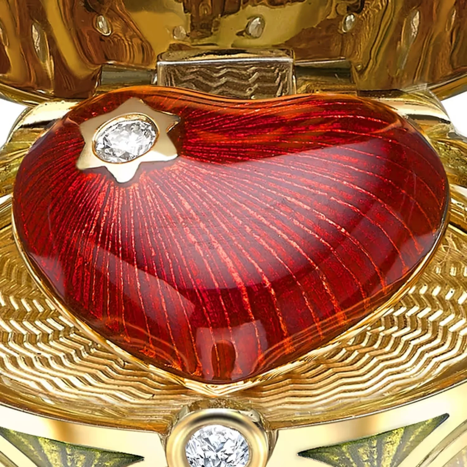 Fabergé Heritage Surprise Heart Pendant 18ct Yellow Gold Opalescent Guilloché Enamel - Image 3