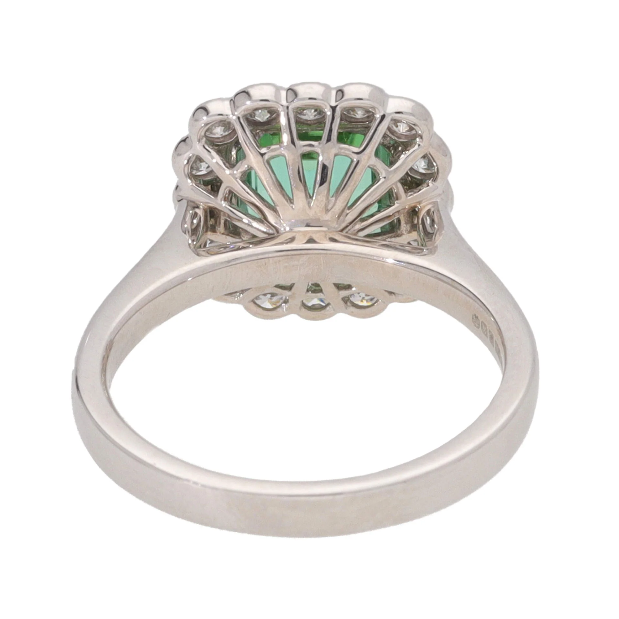 Green Tourmaline and Diamond 18ct White Gold Cluster Ring - Image 4