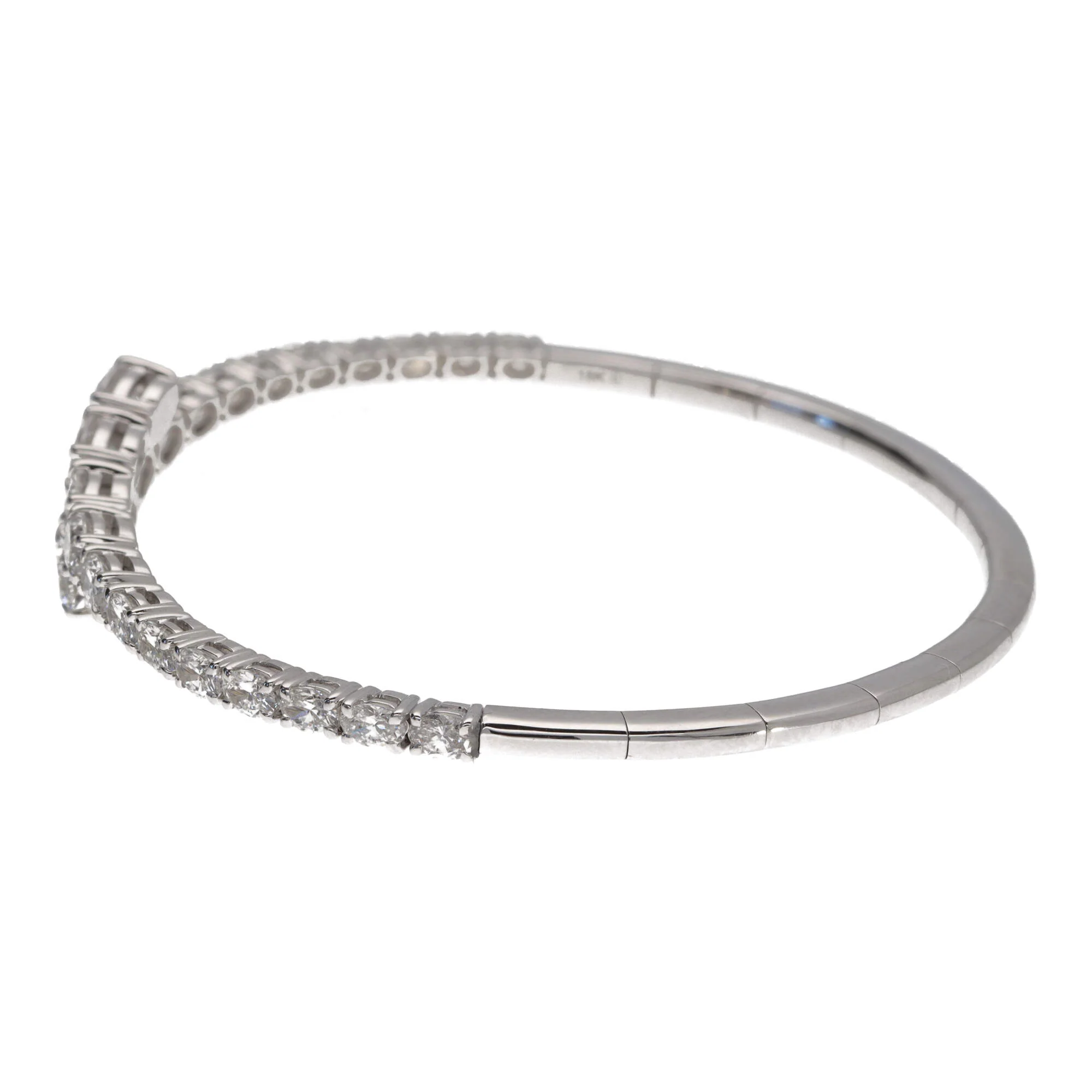 Lab Grown Diamond 4.14ct 18ct White Gold Flexible Bangle - Image 2