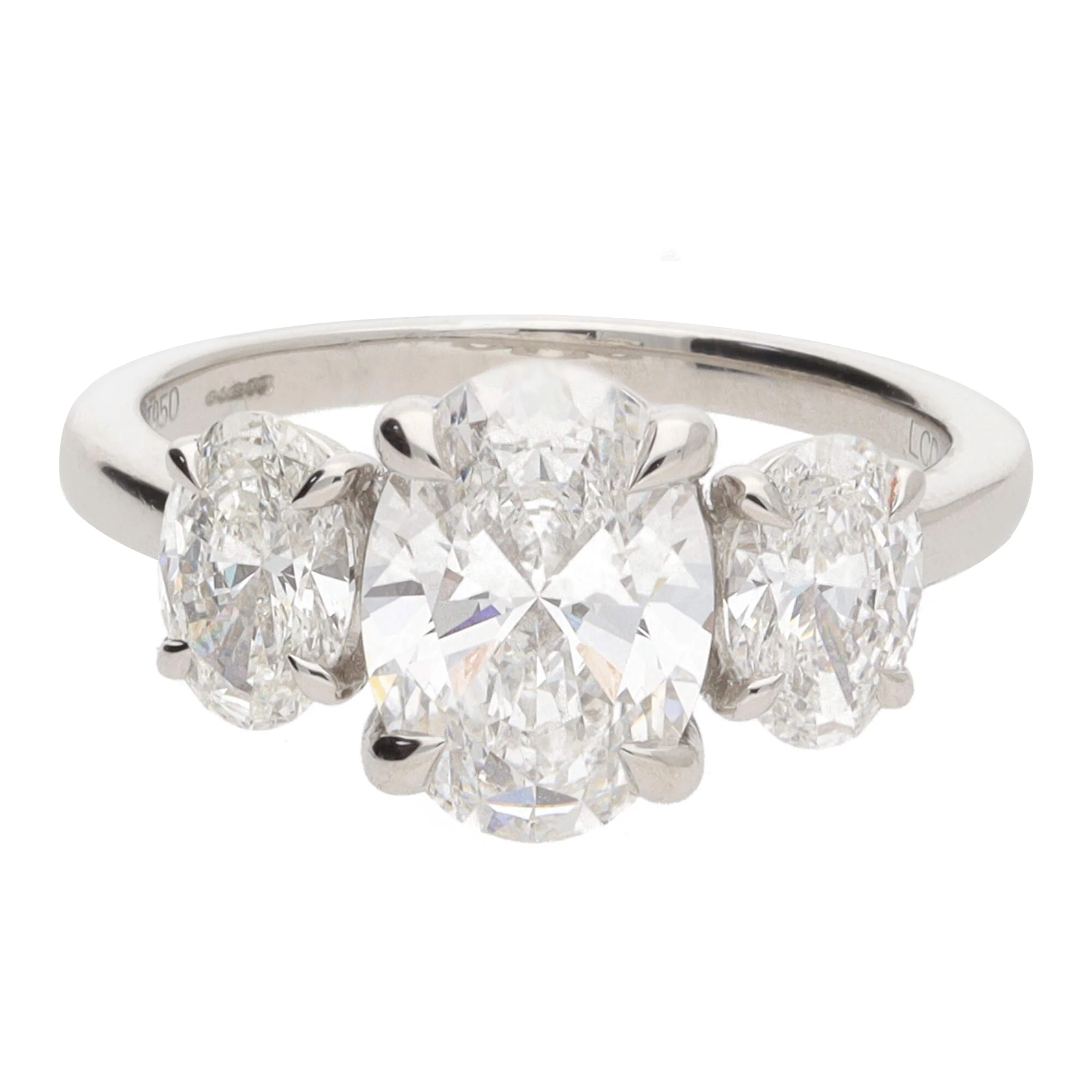 Laboratory Gorwn 3.00 Oval Diamond Platinum Three Stone Ring - Image 2