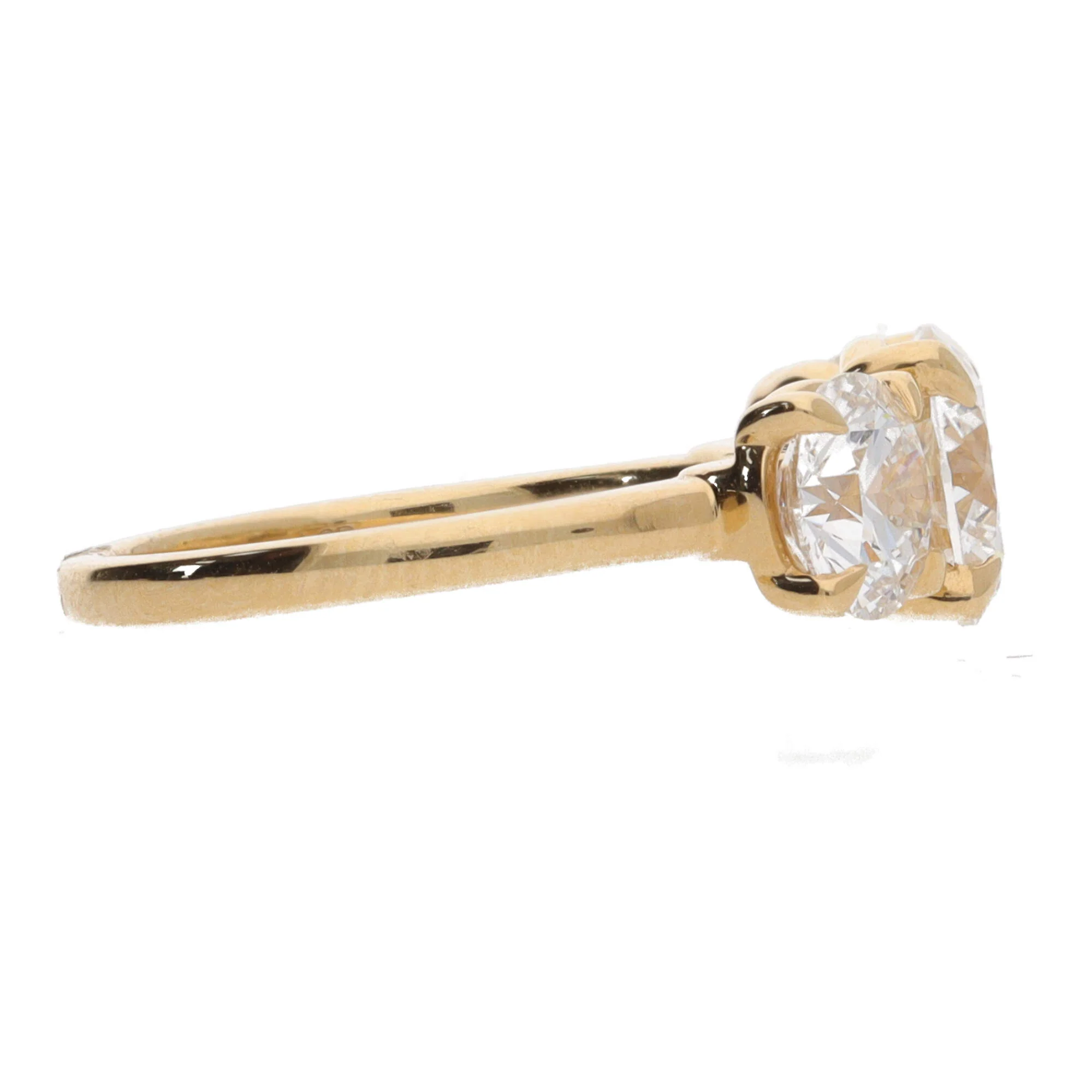 Laboratory Grown 4.00ct Round Brilliant Cut Diamond Three Stone 18ct Yellow Gold Ring - Image 4