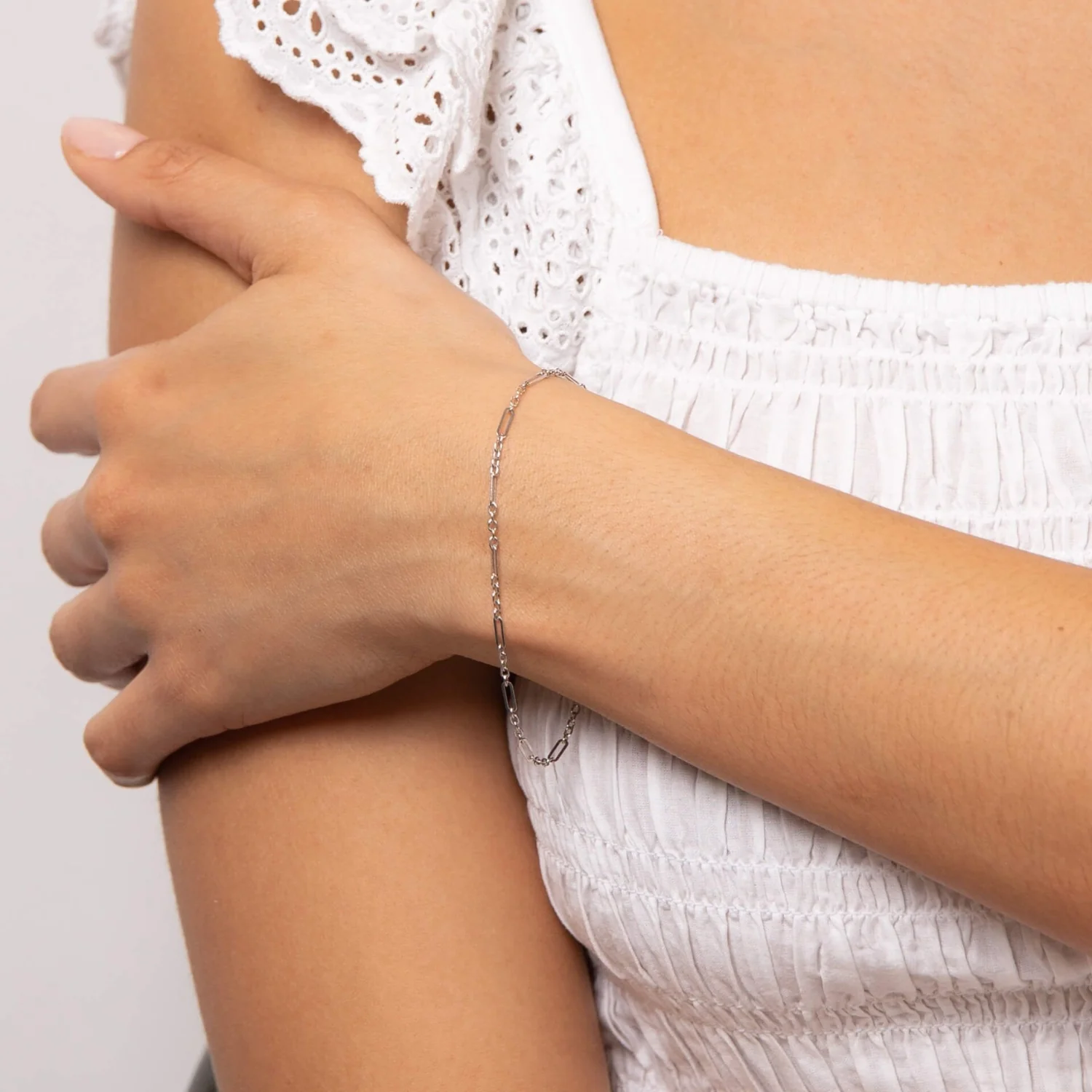 Mixed Length Link 9ct White Gold Bracelet - Image 2