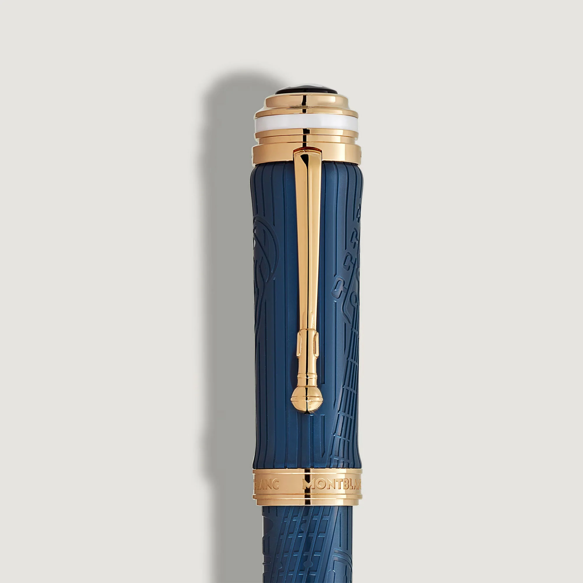Montblanc Collector Lines - 131977 Great Characters Homage to Queen Special Edition Fountain Pen - Image 5