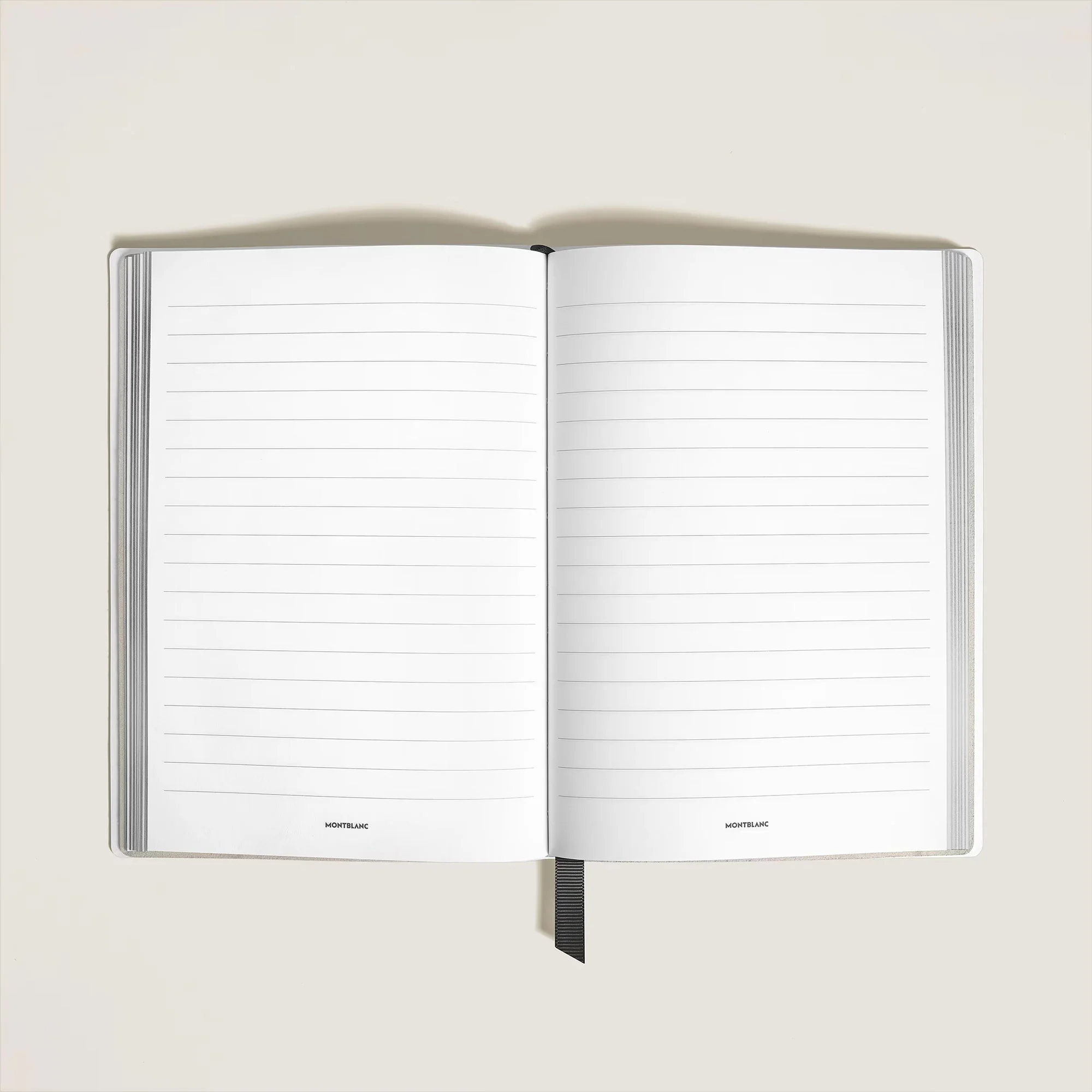Montblanc Collector Lines - 134716 Great Characters Homage to Queen Notebook Medium - Image 2