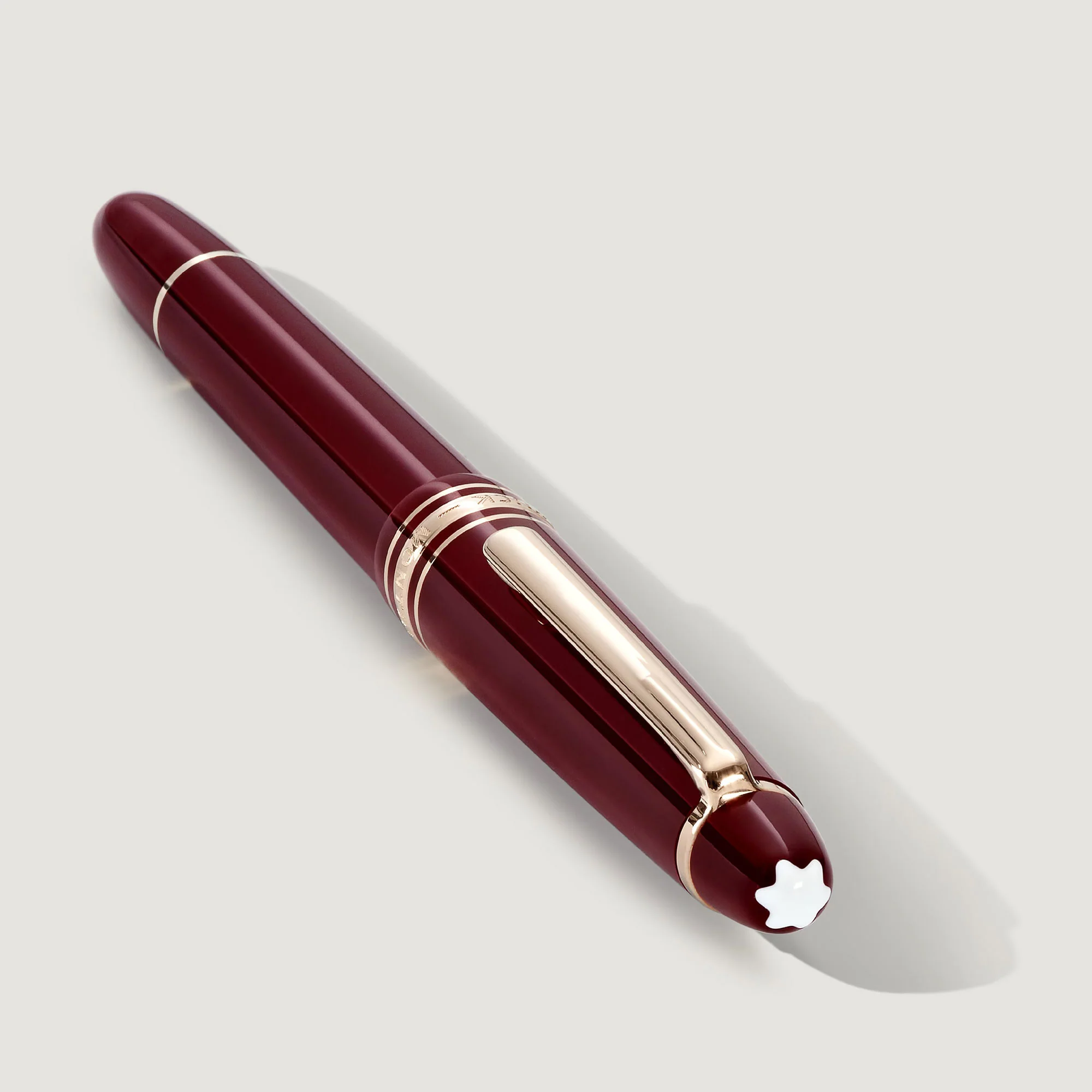 Montblanc Meisterstück 133007 Burgundy Red Classique Rollerball Pen - Image 4