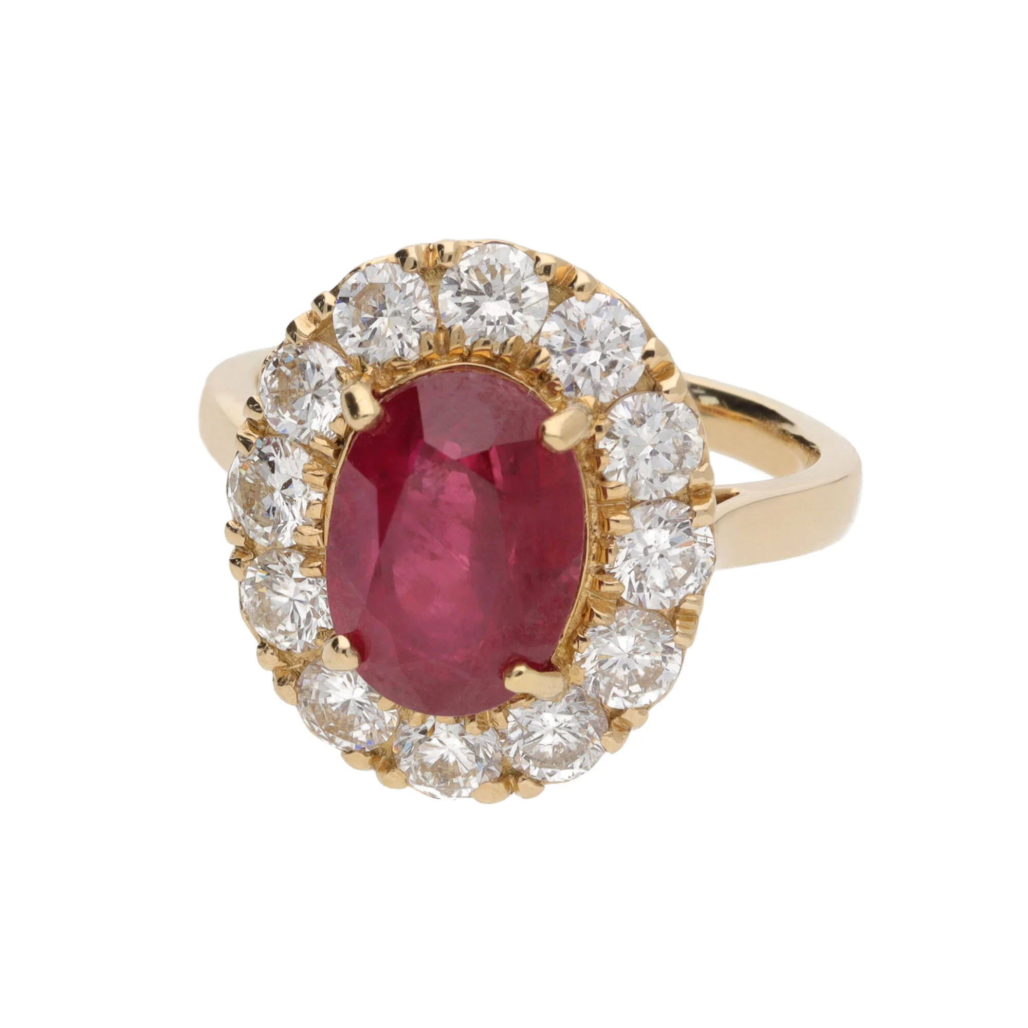 Mozambique Ruby and Diamond 18ct Yellow Gold Oval Cluster Ring - Image 3