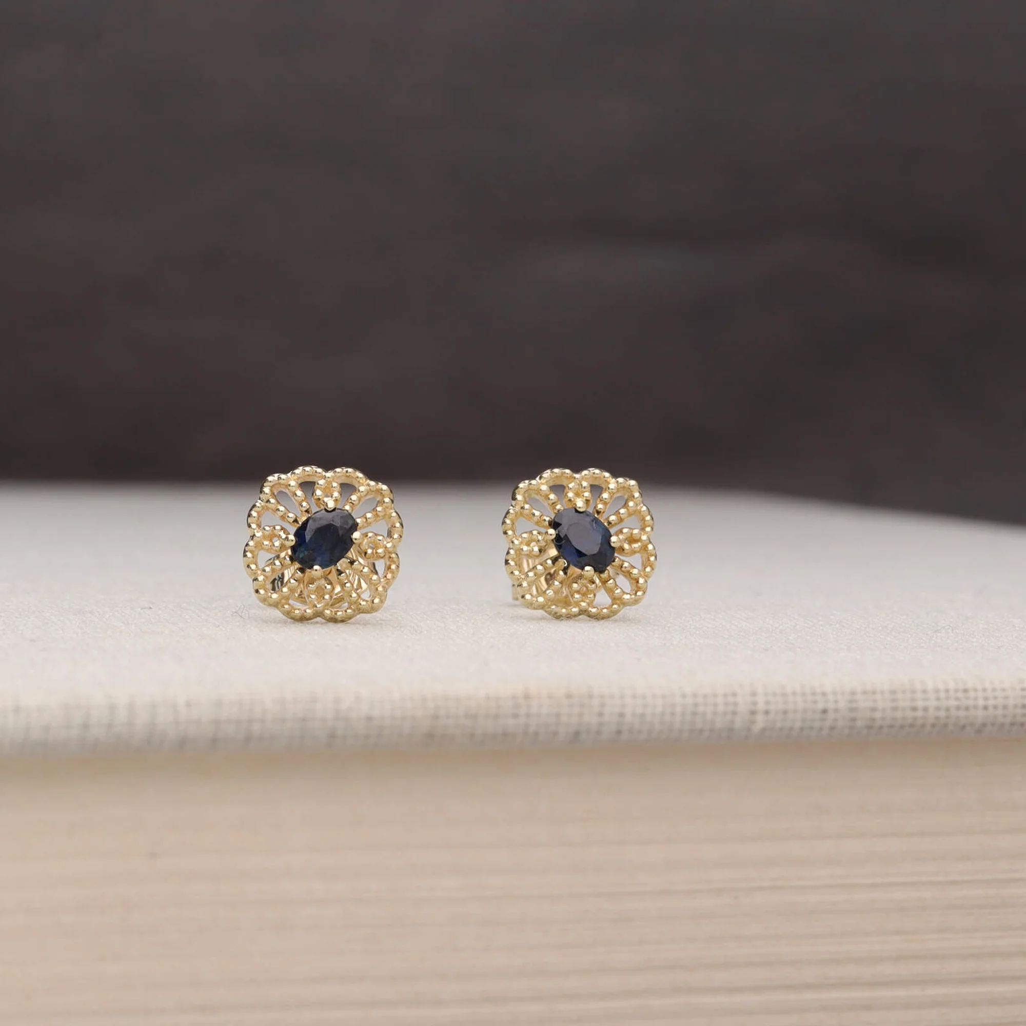 Ornate Sapphire 9ct Yellow Gold Stud Earrings - Image 6