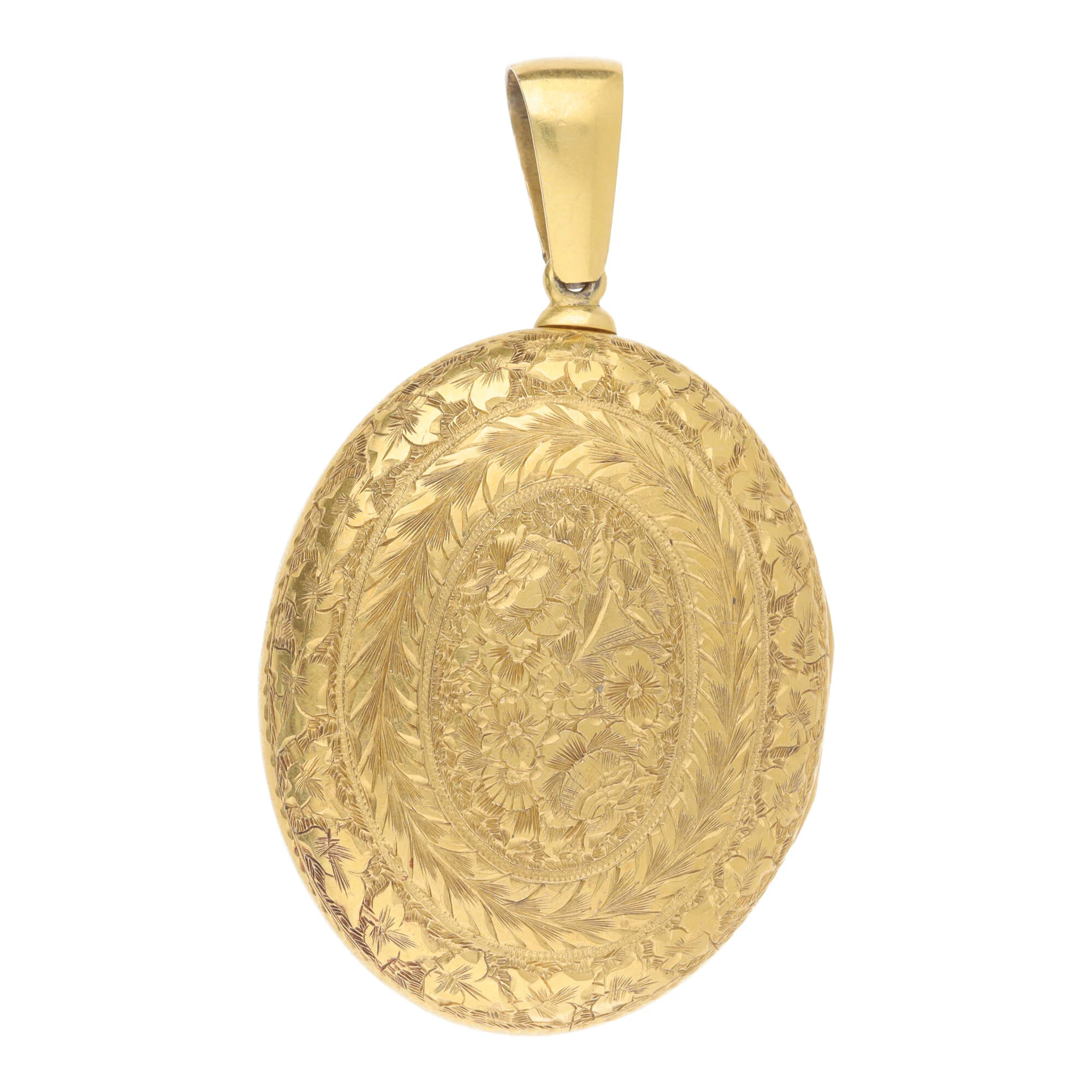 Pre-Owned Oval Engraved Floral Yellow Gold Locket - Image 2