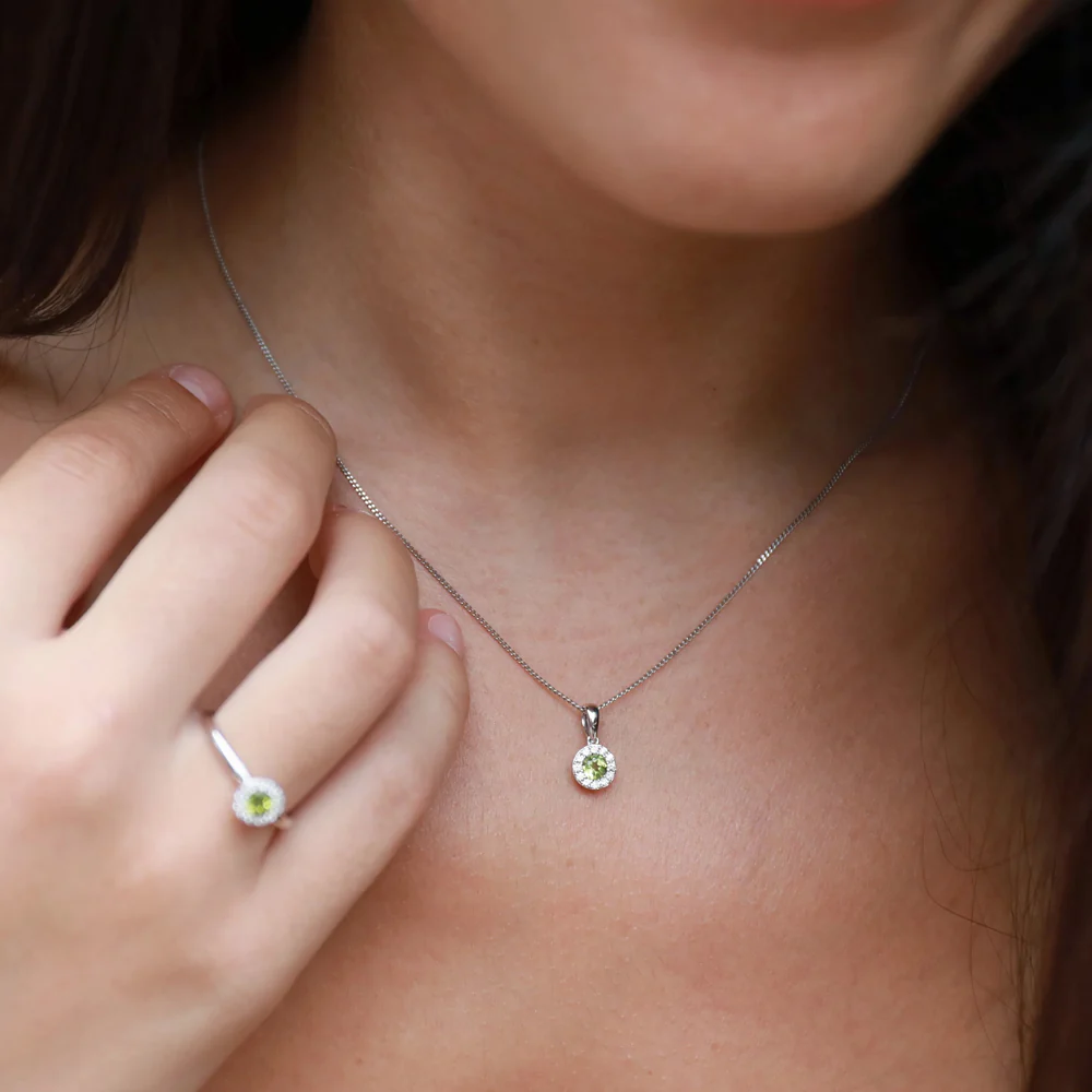 Peridot and Diamond Round 18ct White Gold Cluster Pendant - Image 2