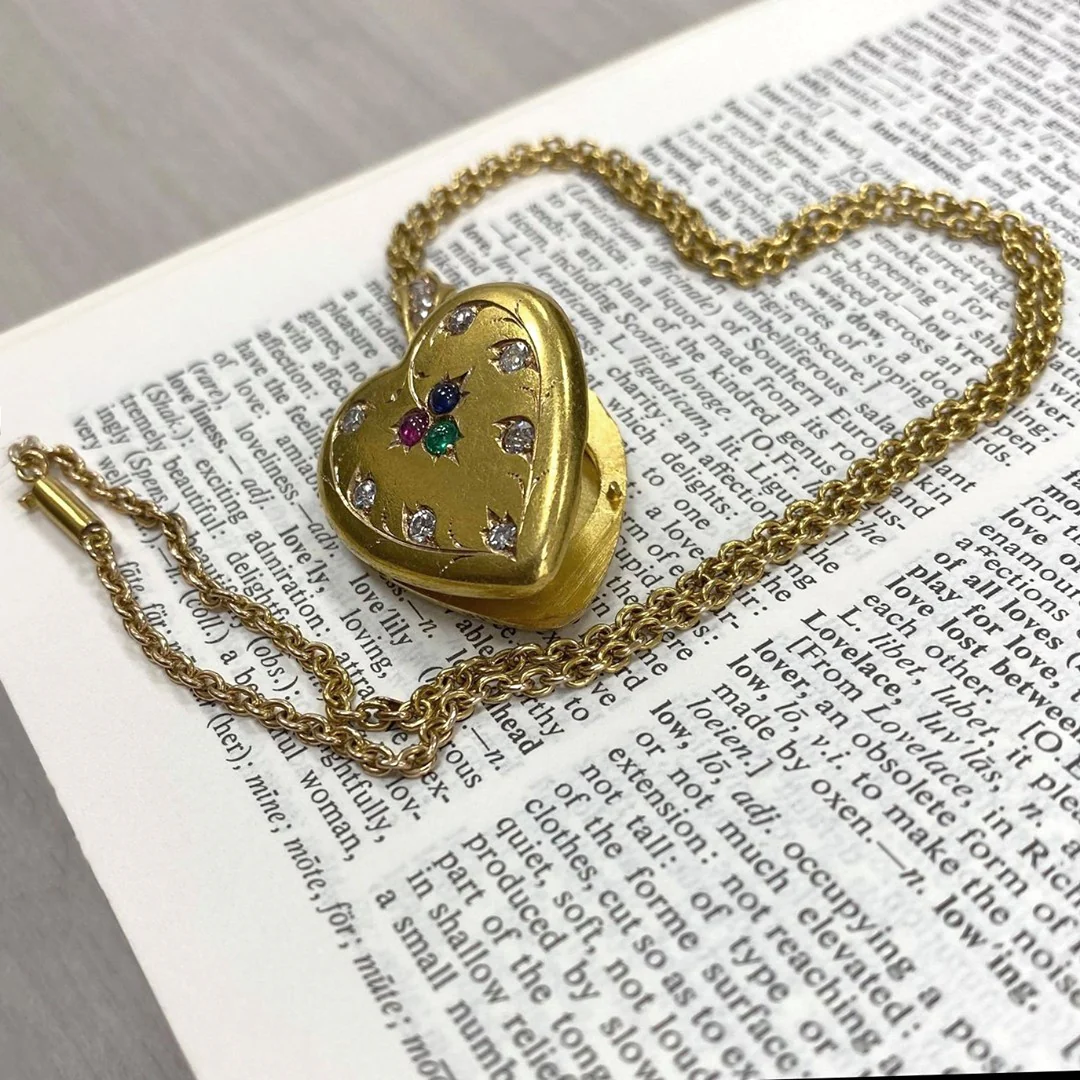 Pre-Owned Late Victorian Sapphire, Ruby, Emerald and Diamond Yellow Gold Engraved Heart Locket - Image 3
