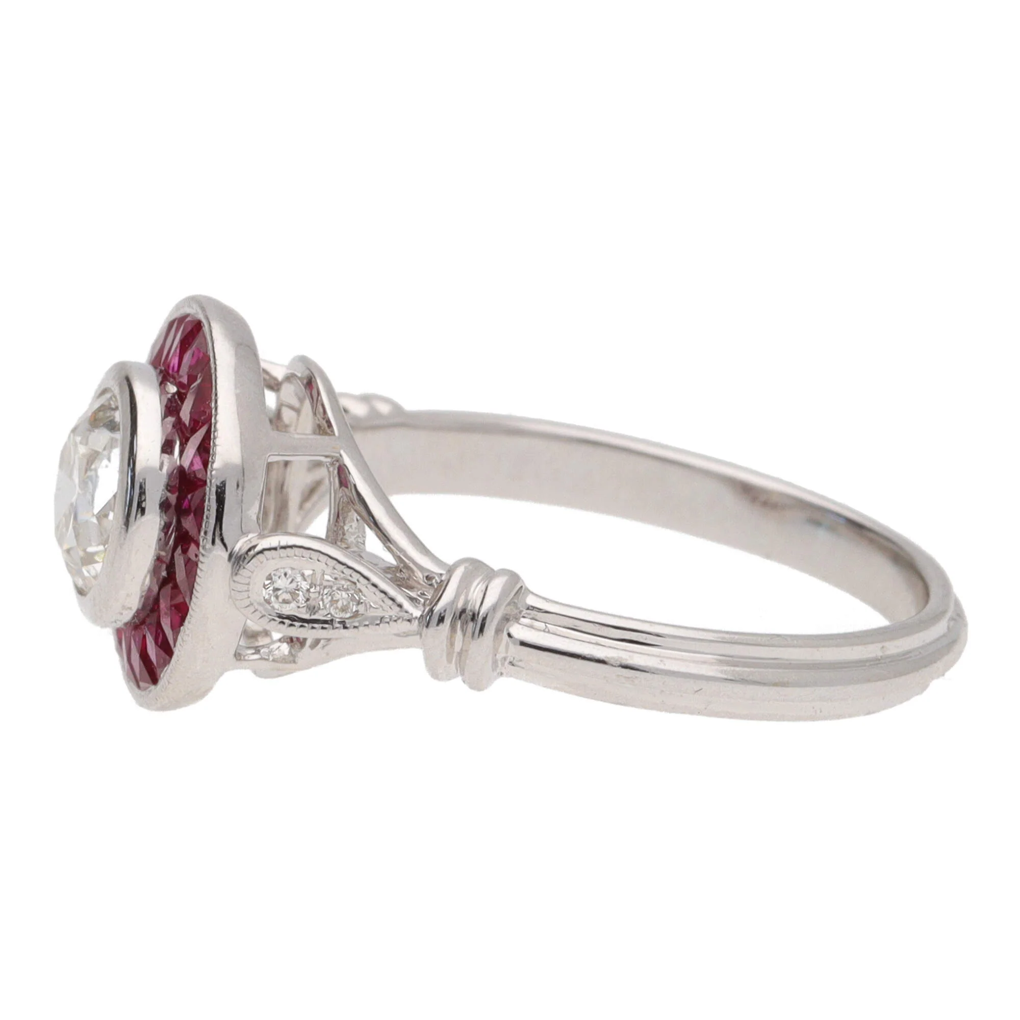 Pre-Owned Ruby and Diamond 18ct White Gold Reverse Cluster Ring - Image 3