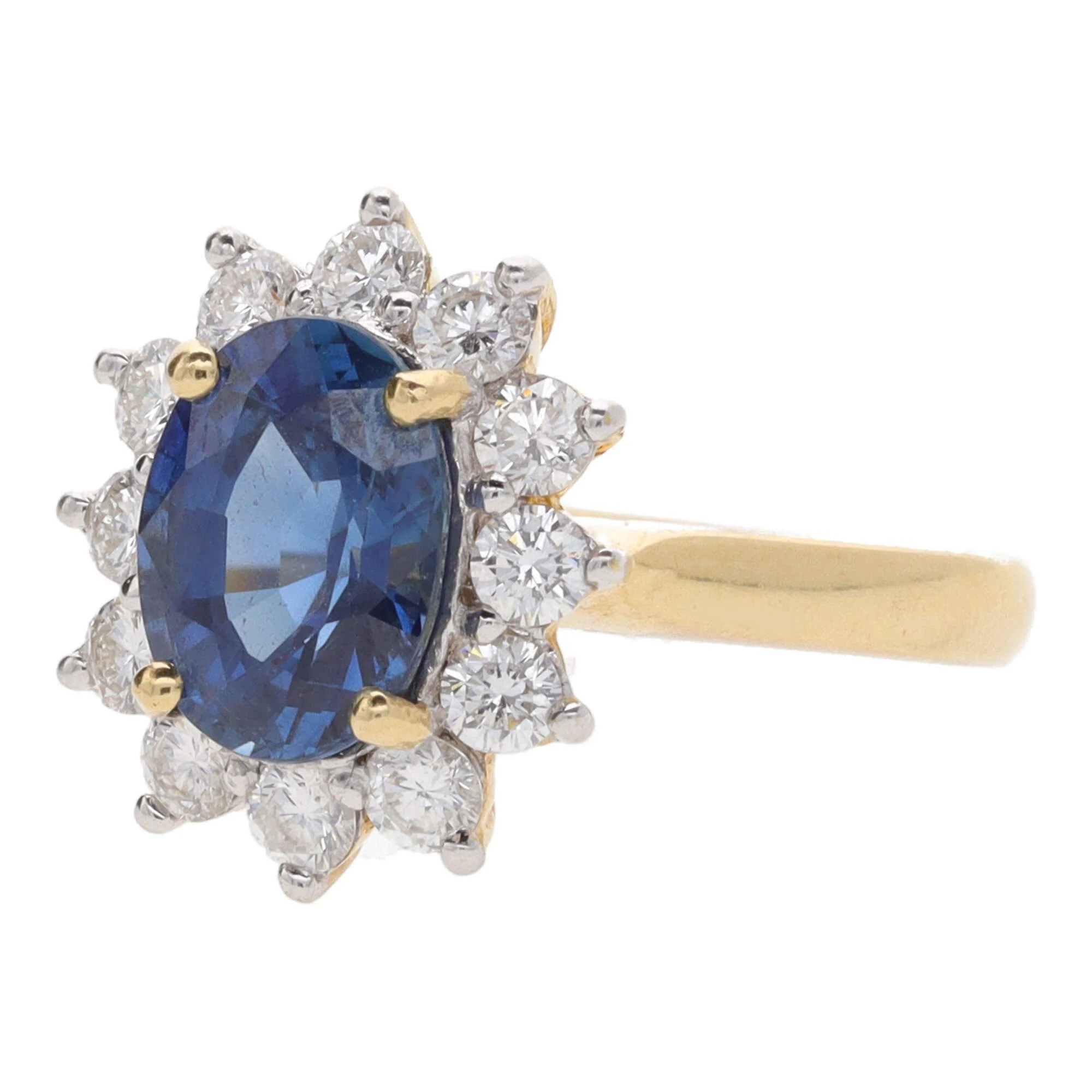 Pre-Owned Sapphire and Diamond Oval Cluster Ring - Image 6