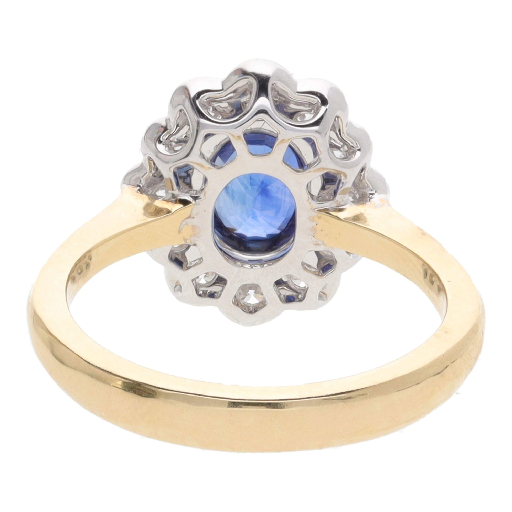 Sapphire and Diamond 18ct Yellow Gold Oval Cluster Ring - Image 3