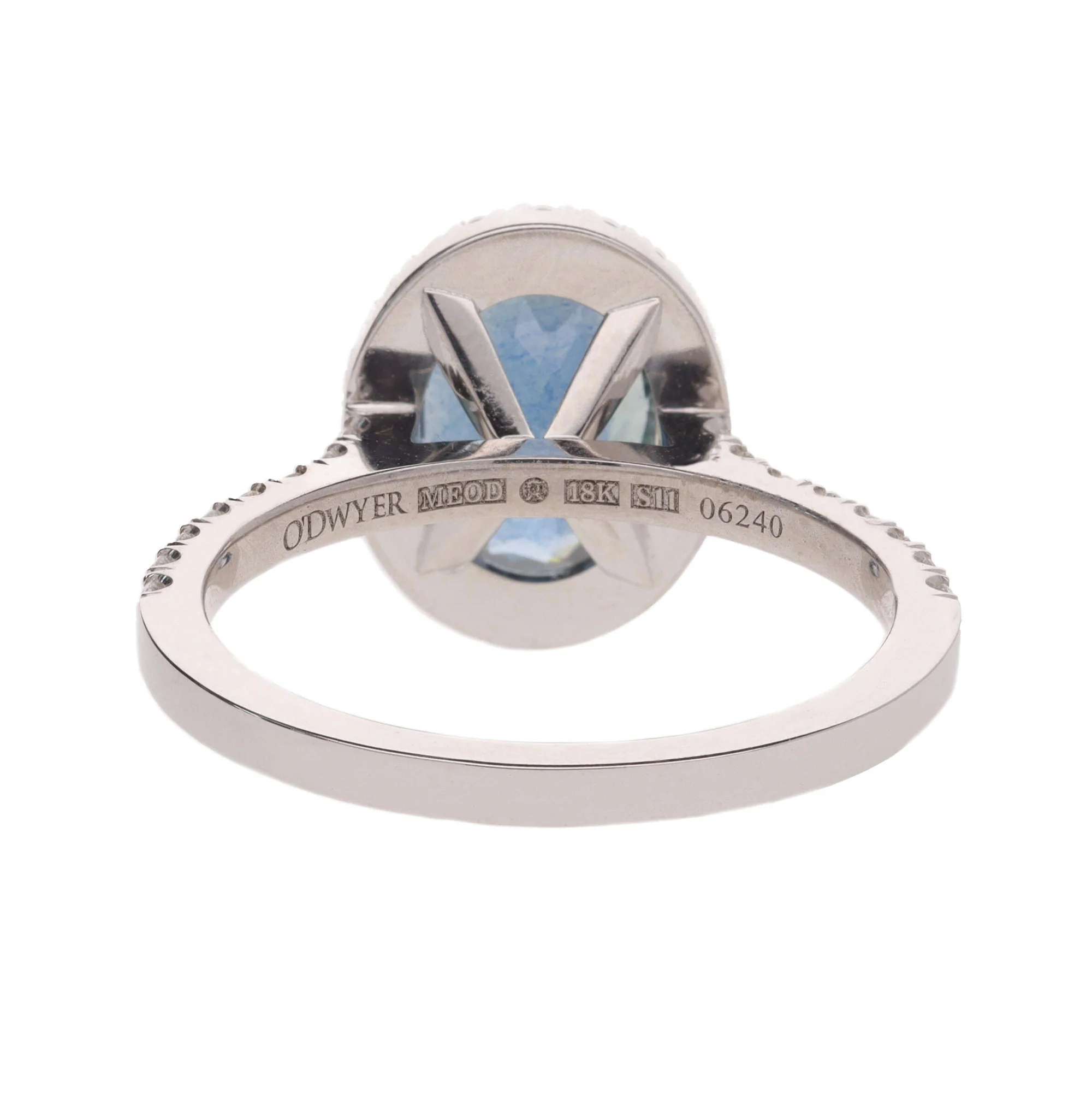 Sapphire and Diamond Pavé 18ct White Gold Ring - Image 4