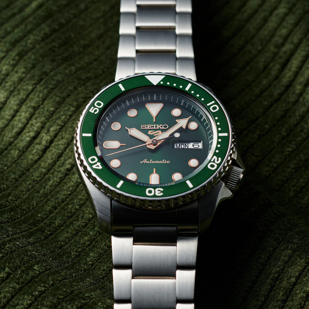 Seiko 5 Sports Green Automatic 42.5mm Watch SRPD63 - Image 5