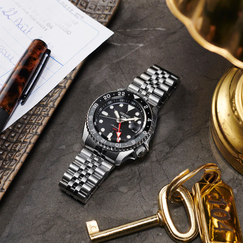 Seiko 5 Sports SKX GMT 'Black Grape' Automatic 42.5mm Re-Interpretation Watch SSK001 - Image 5