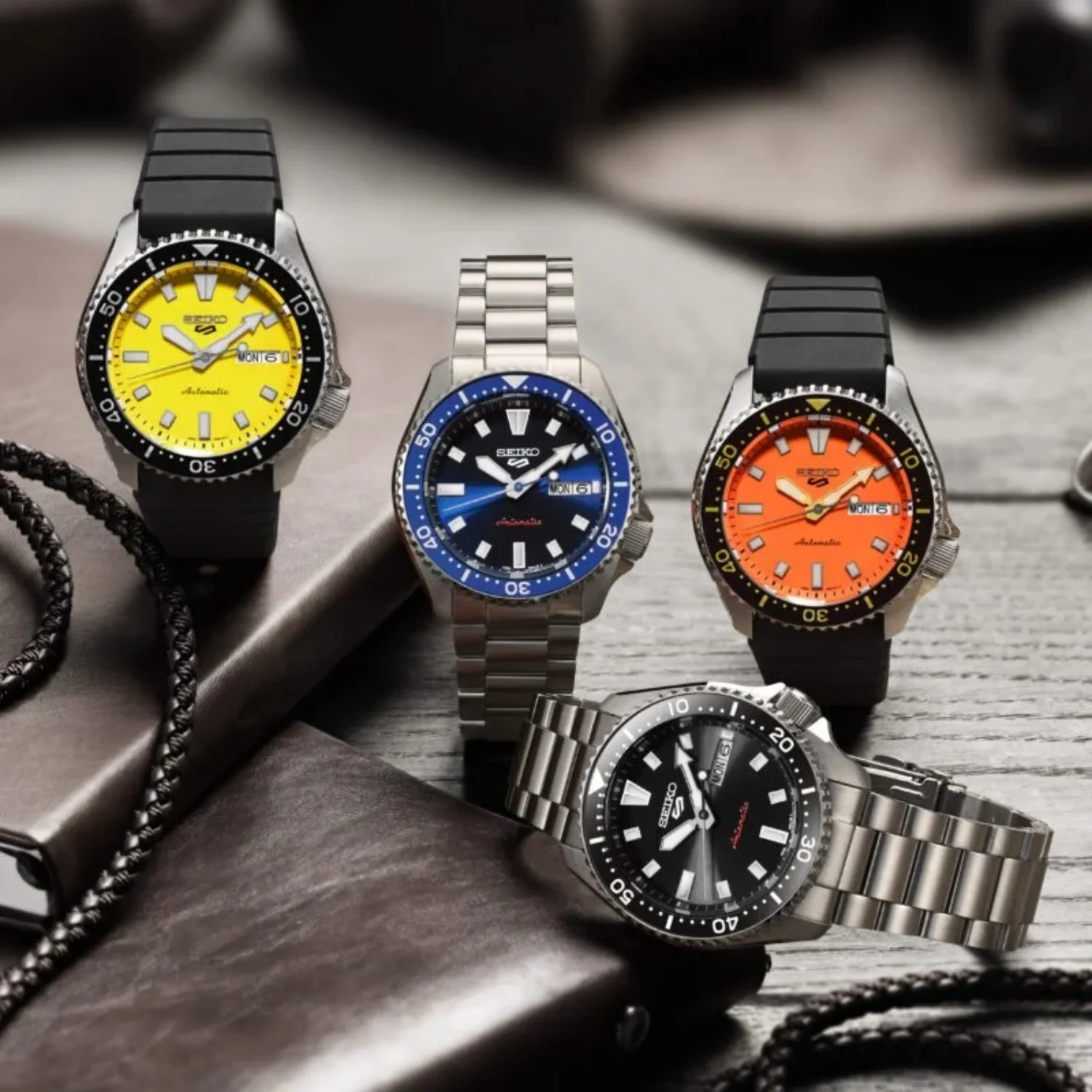 Seiko 5 Sports SKX Redux in Koniro Blue SRPL83K1 - Image 4