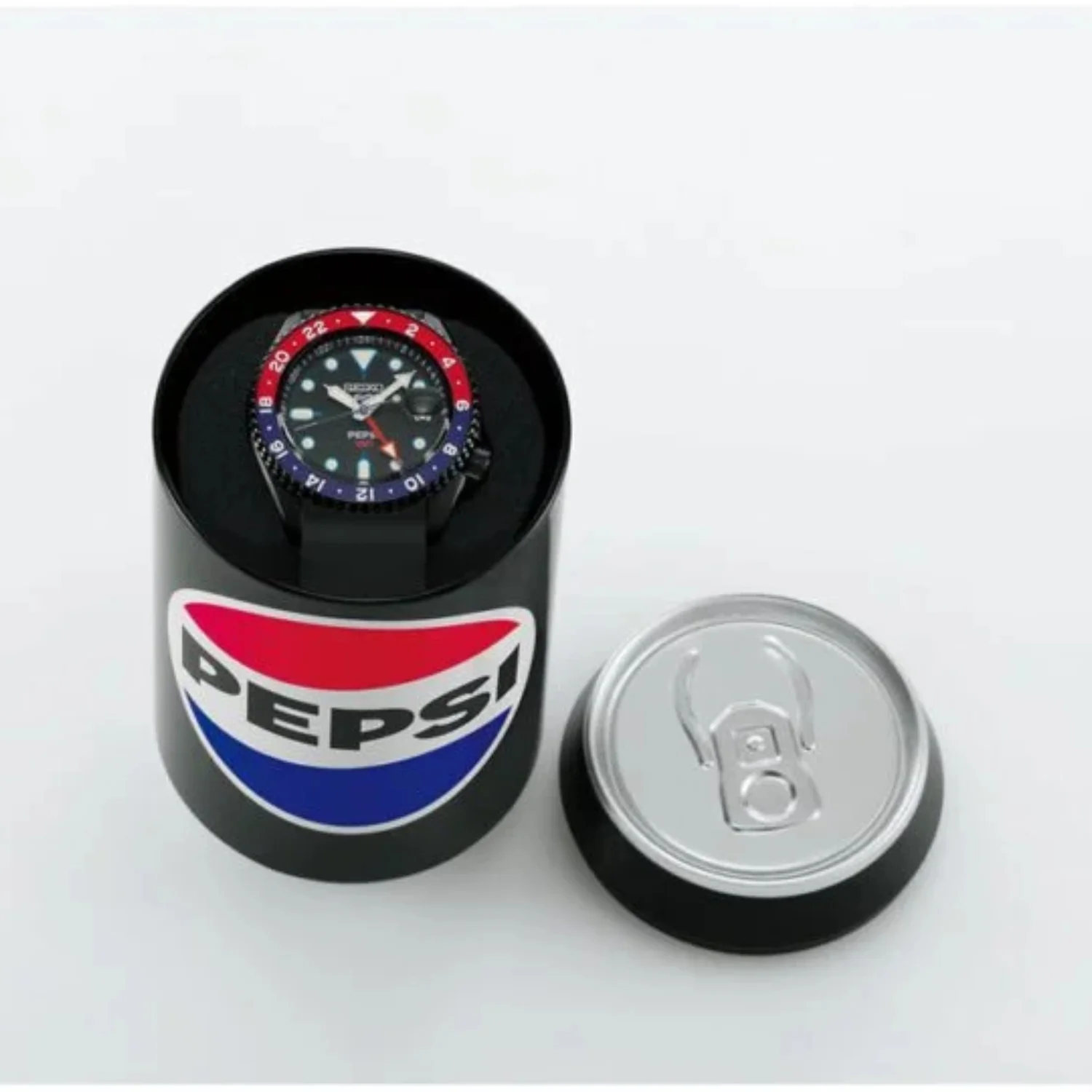 Seiko 5 Sports x PEPSI Limited Edition Collaboration in All-Black Automatic GMT Watch SSK047K1 - Image 5