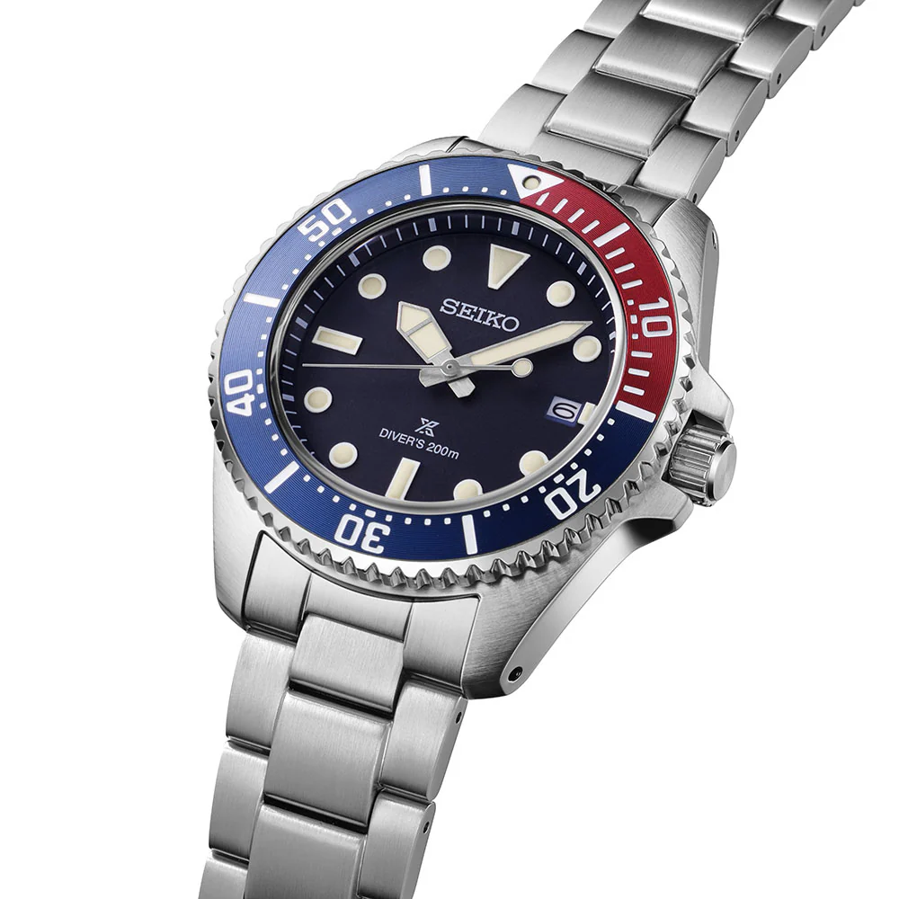 Seiko Prospex ‘Red-Blue’ Diver 41mm Solar Watch SNE595 - Image 2