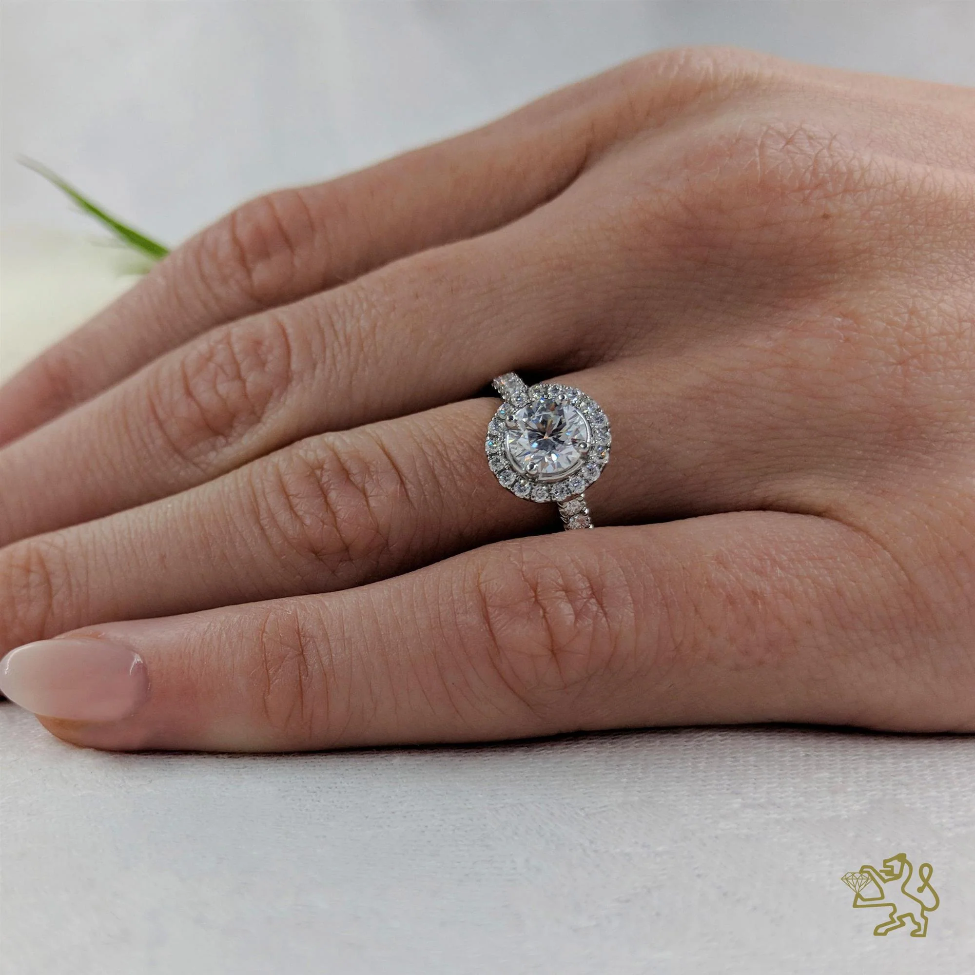 Skye Halo 0.70ct E VS2 Diamond Platinum Ring - Image 2