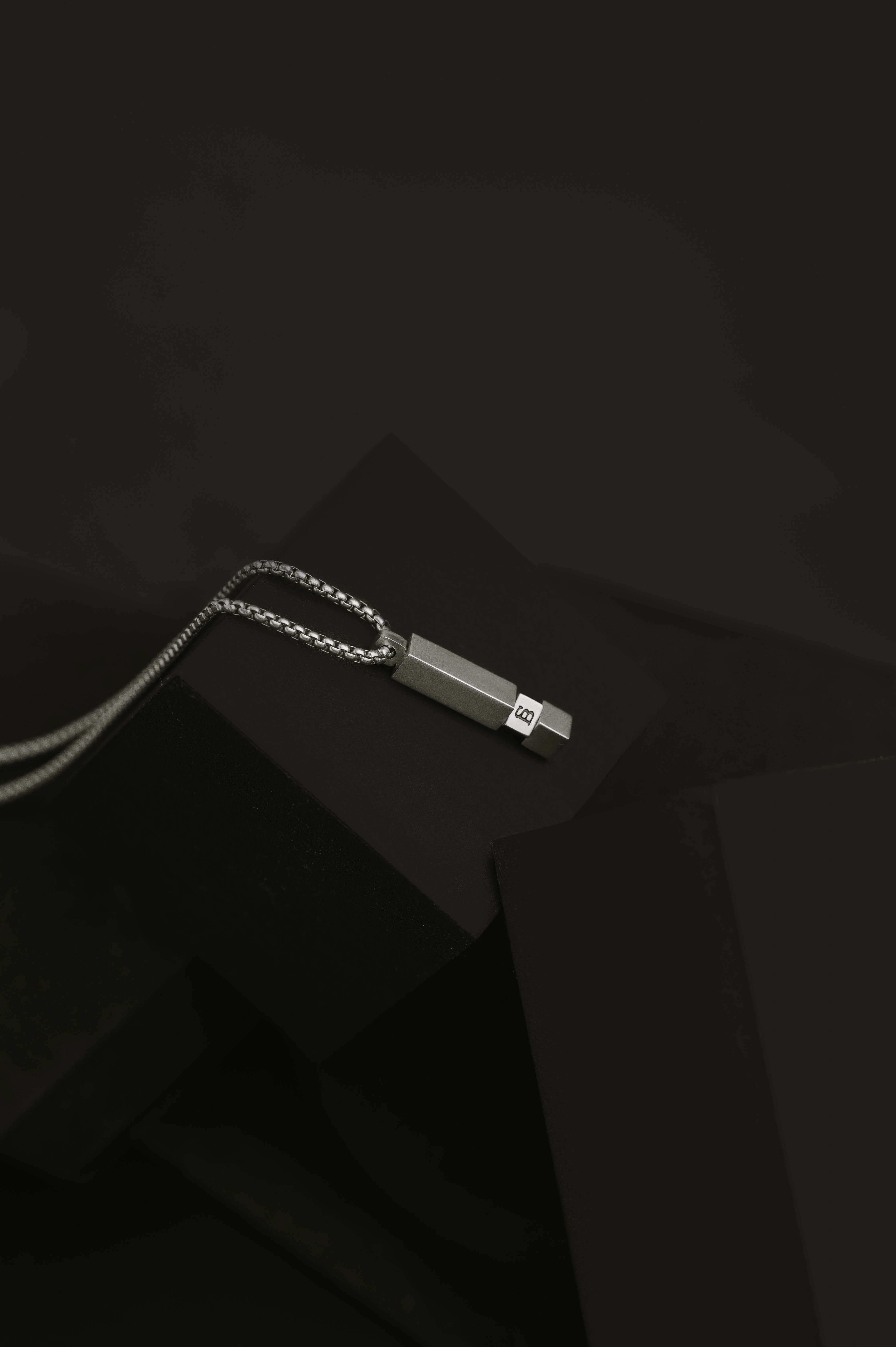Steel and Barnett Gents Stainless Steel Vertical Bar Necklace Adjustable 24-28 Inches - Image 3
