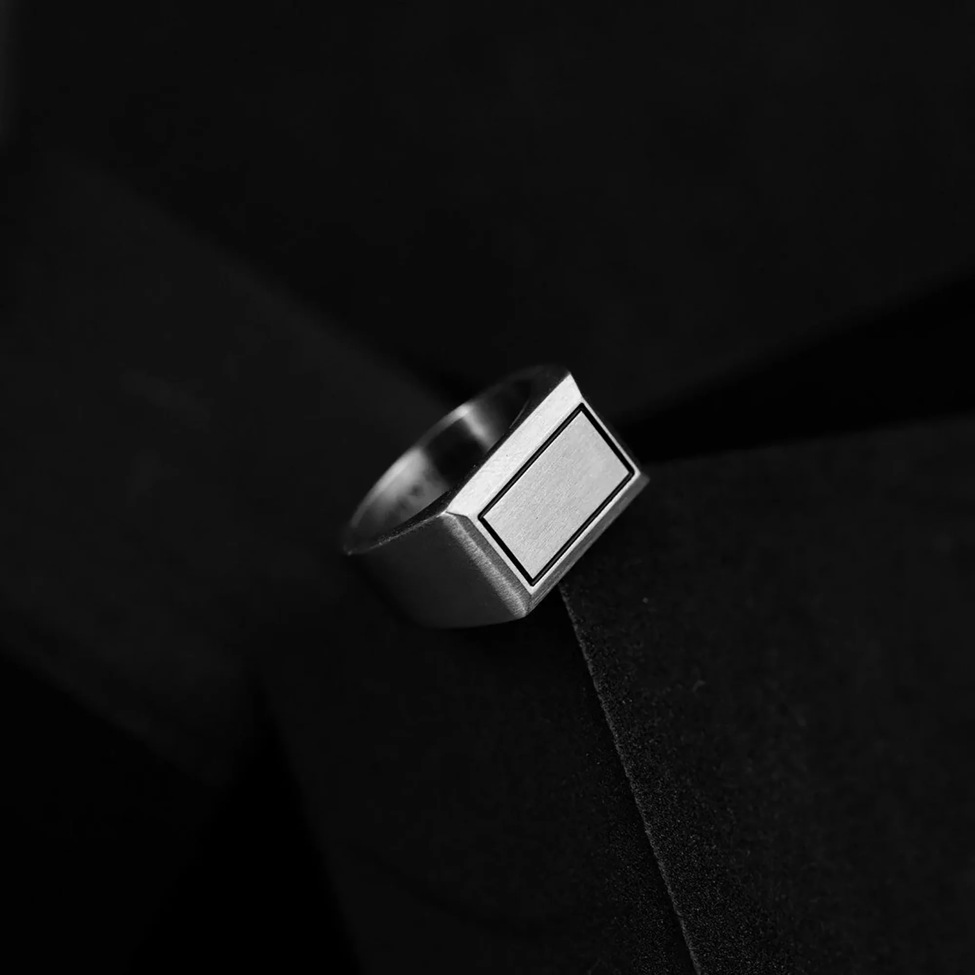 Steel and Barnett Men's Stainless Steel Rectangle Signet Ring Size 11 - Image 3