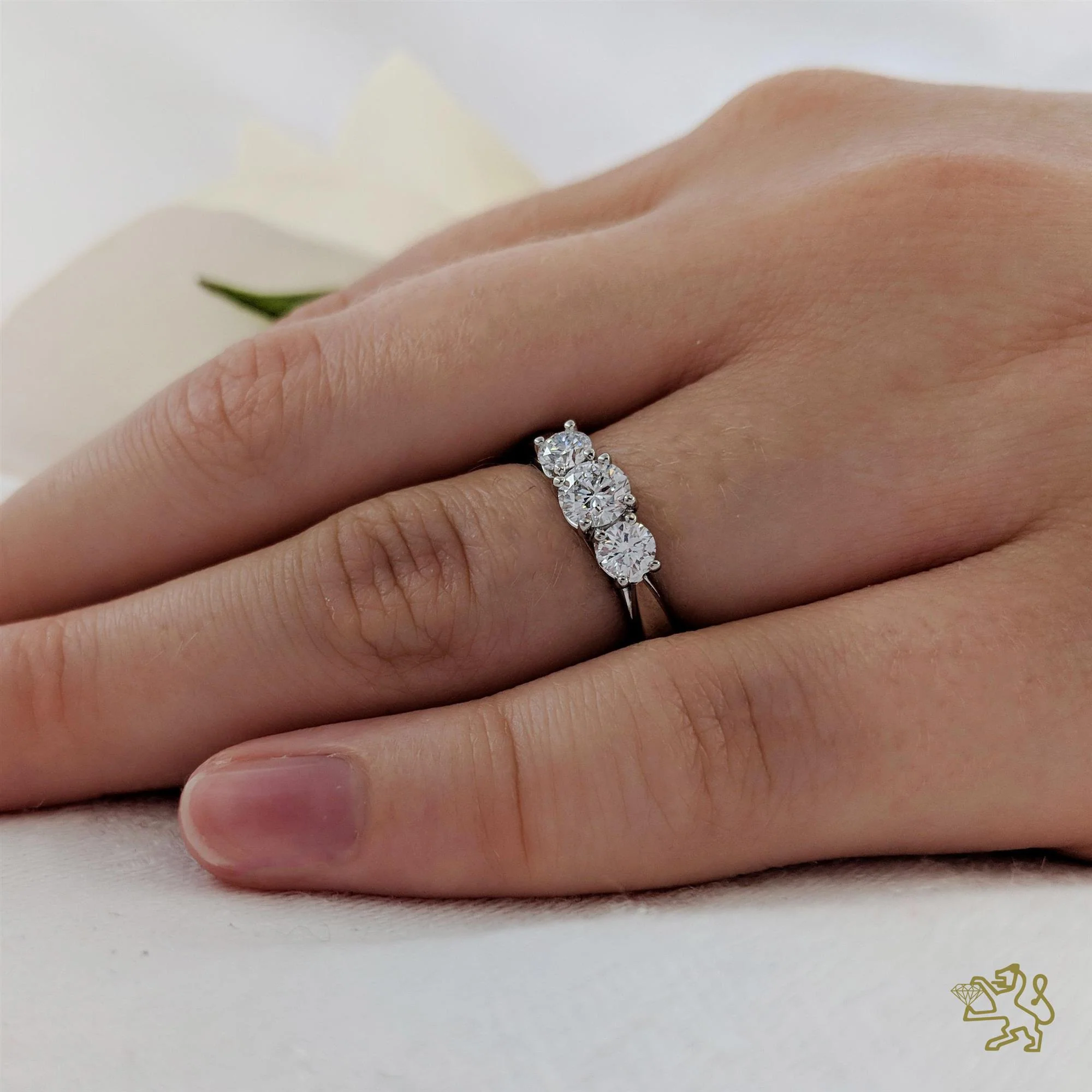 Trilogy Classic Three Stone 0.30ct F VS2 Diamond Platinum Ring - Image 2
