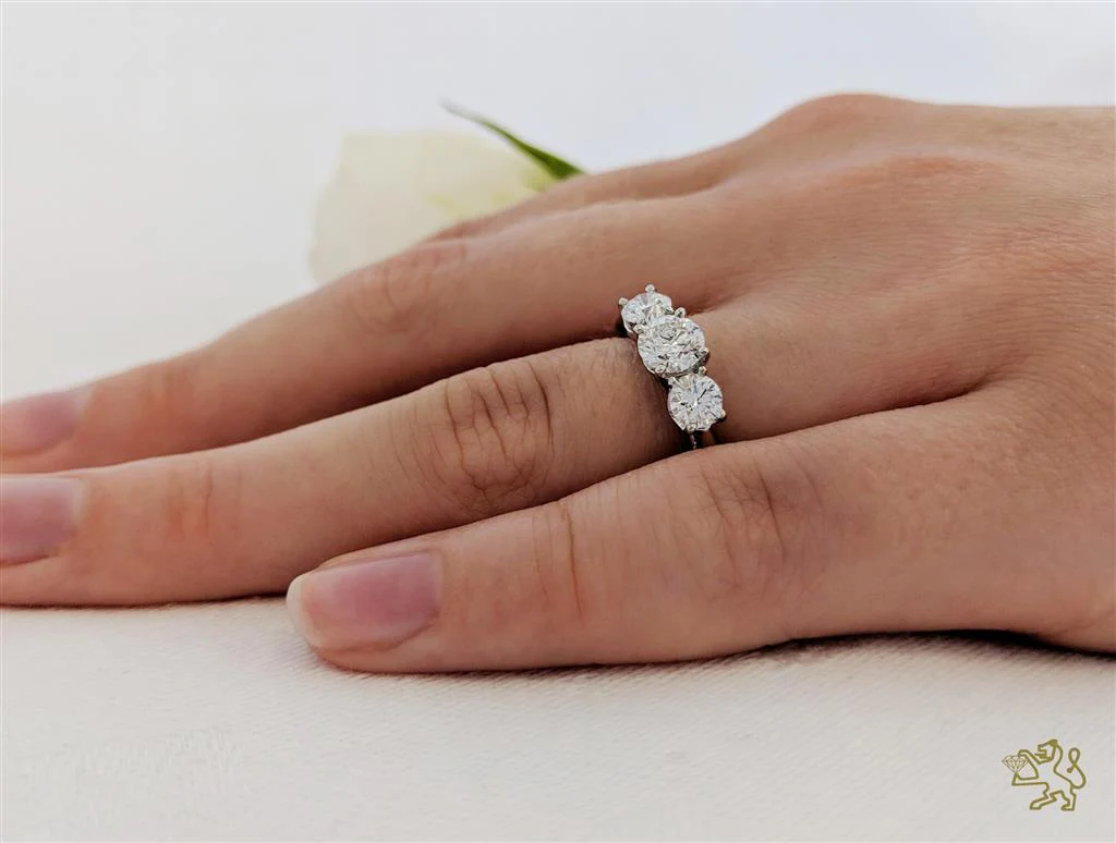 Trilogy Classic Three Stone 0.50ct F VS2 Diamond Platinum Ring - Image 2