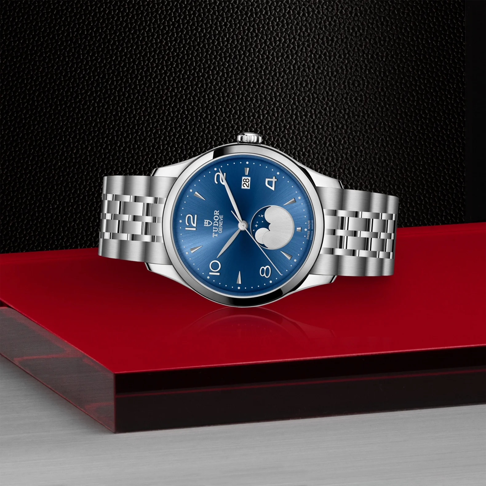 TUDOR 1926 Luna 39mm Moonphase Automatic Watch M91560-0002 - Image 3