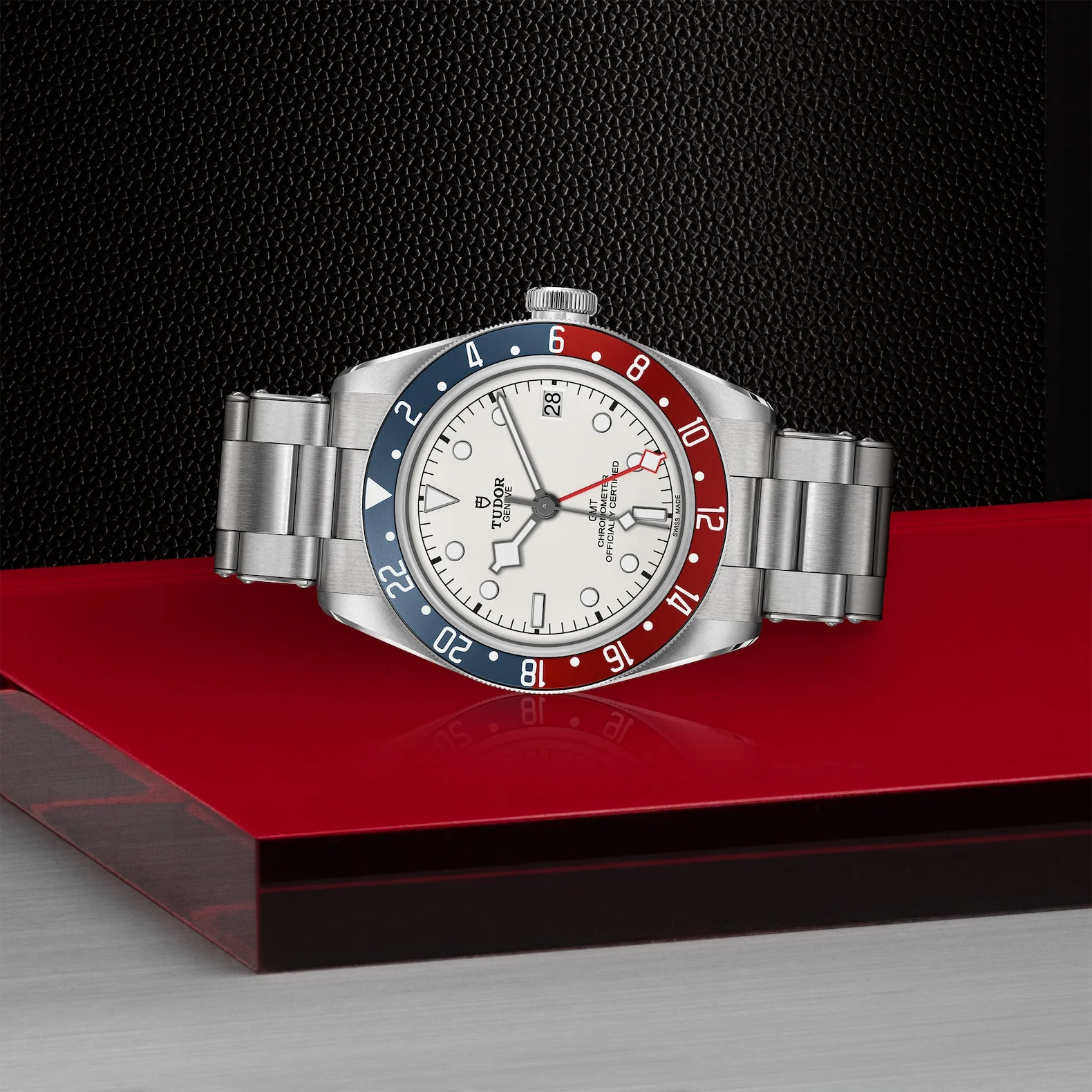 TUDOR Black Bay GMT 41mm Stainless Steel Chronometer Automatic Watch M79830RB-0010 - Image 4
