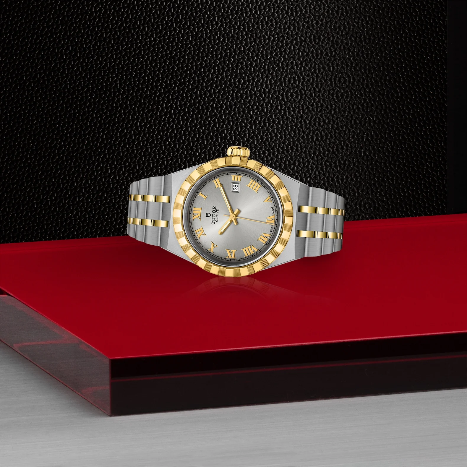 TUDOR Royal 28mm Yellow Gold and Steel Automatic Watch M28303-0001 - Image 3