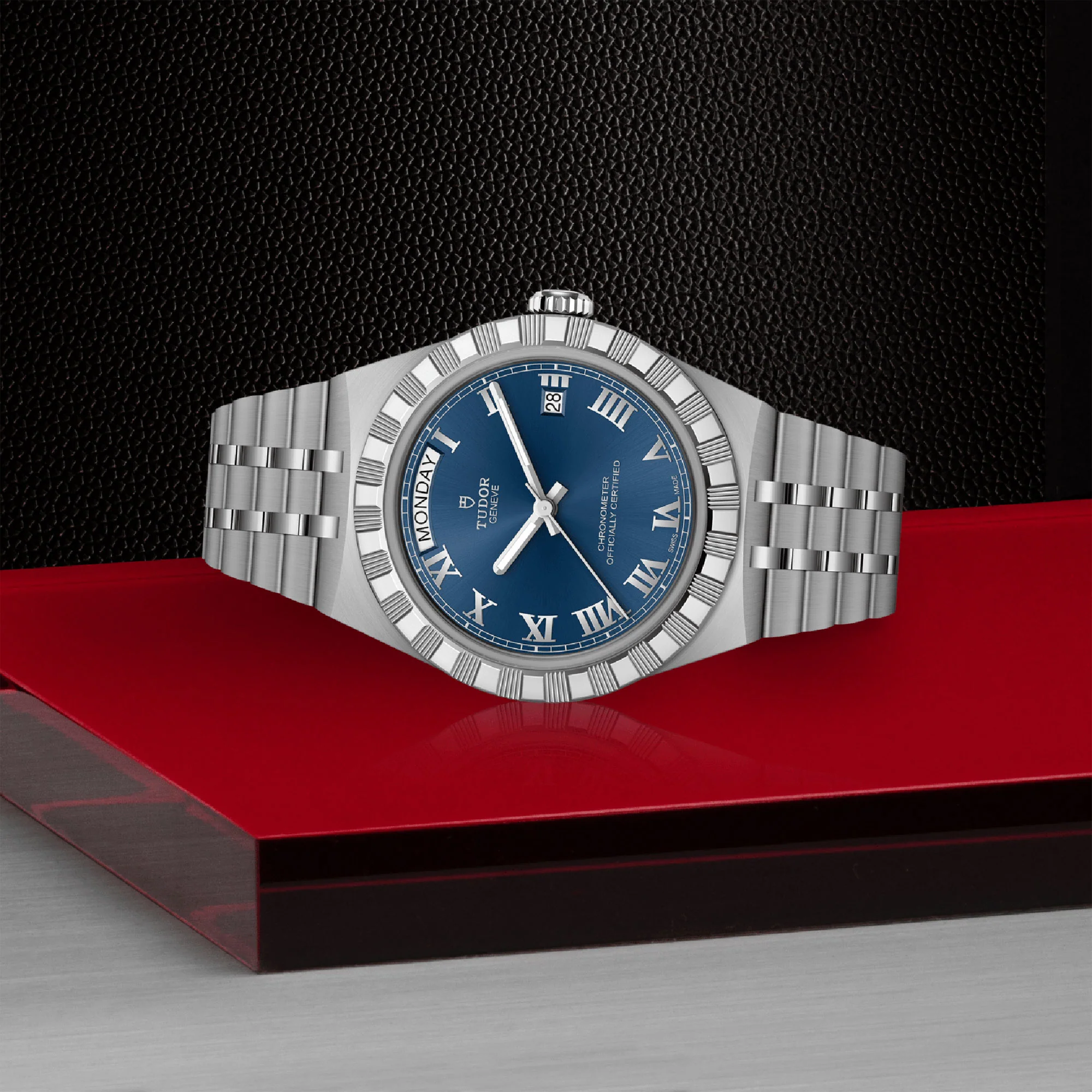 TUDOR Royal 40mm Stainless Steel Master Chronometer Automatic Watch M2840D1A0-0002 - Image 4