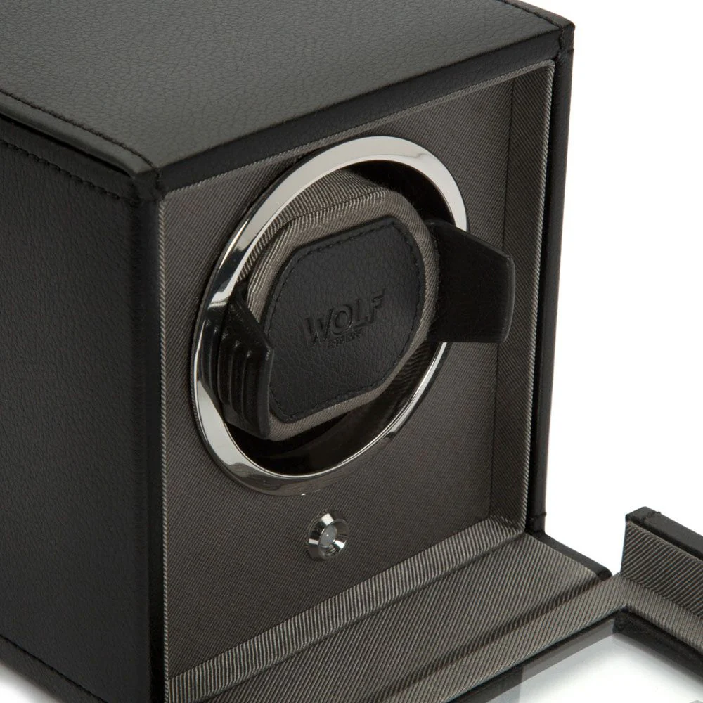 Wolf Cub Black Single Watch Winder With Cover - Image 5