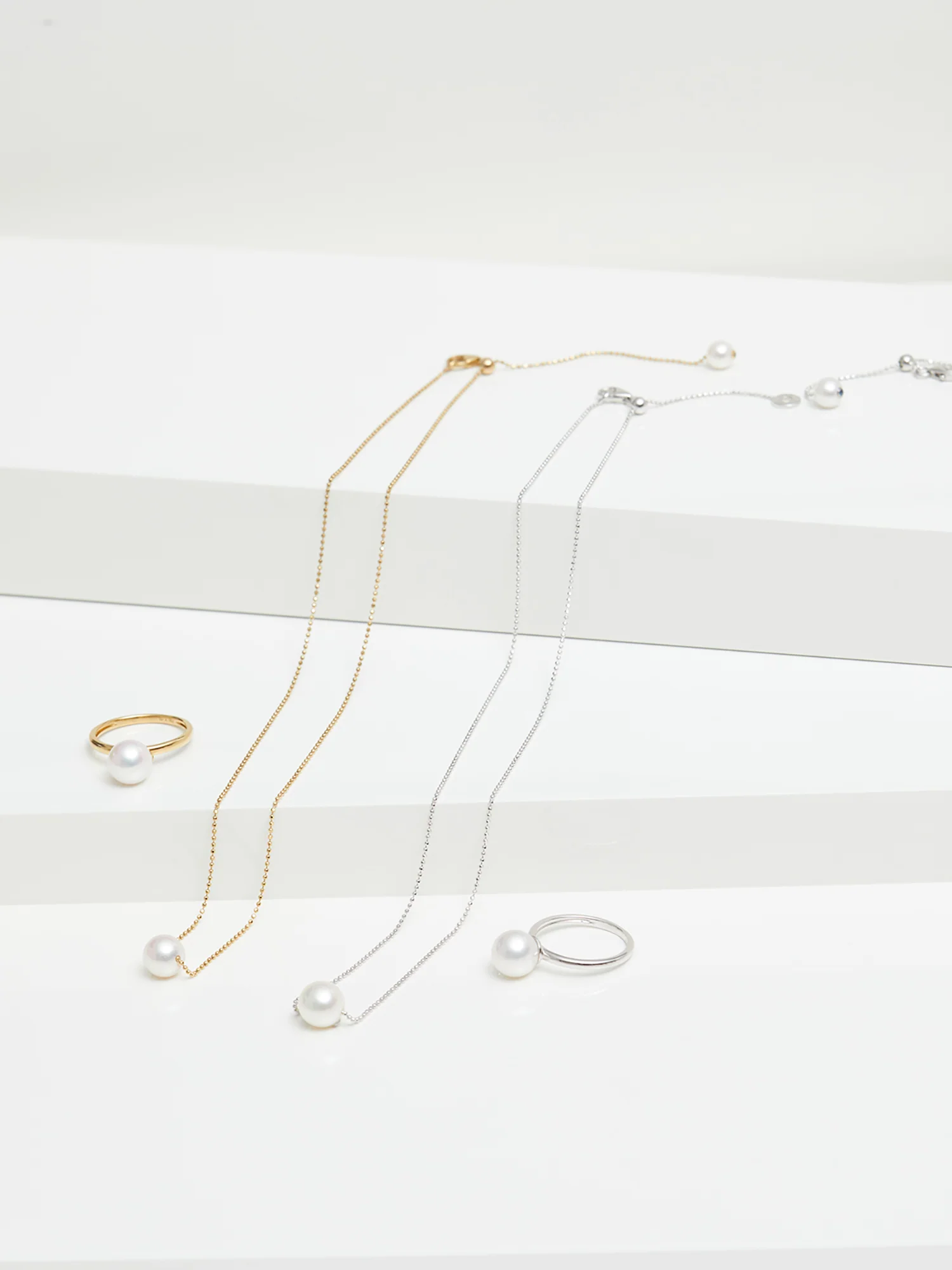 Yana Nesper Akoya Pearl 18ct Yellow Gold Bubbles Necklace - Image 4
