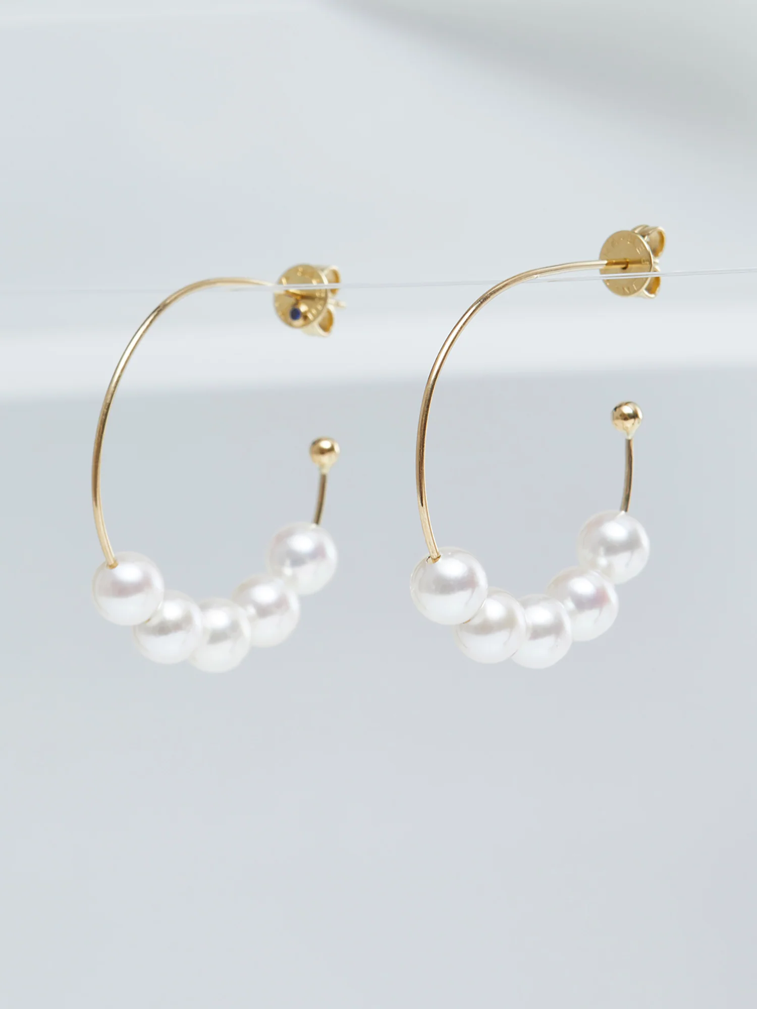 Yana Nesper Akoya Pearl 18ct Yellow Gold Hoop Earrings - Image 3